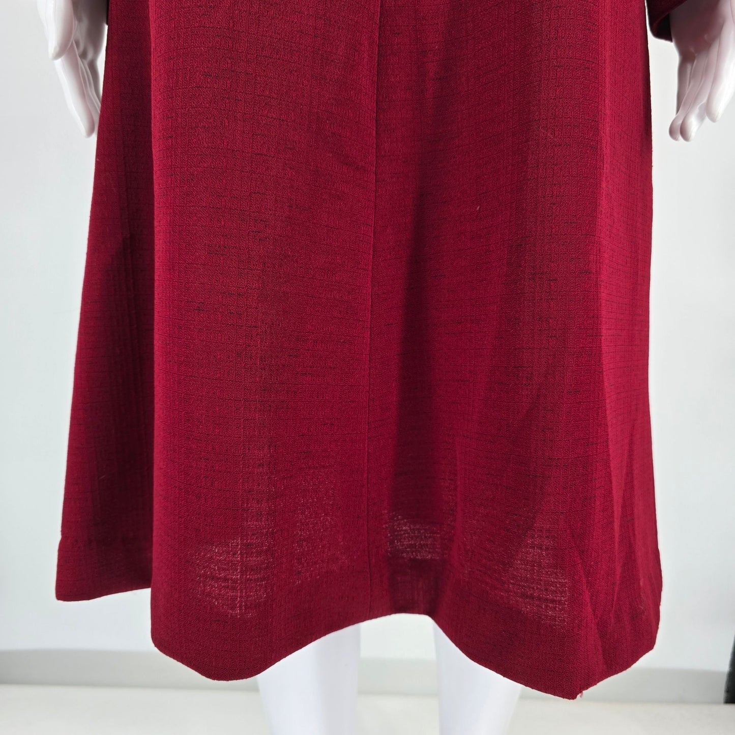 Vintage 1970s Burgundy Textured Long Sleeve Back Zip A-Line Midi Dress (M/L)