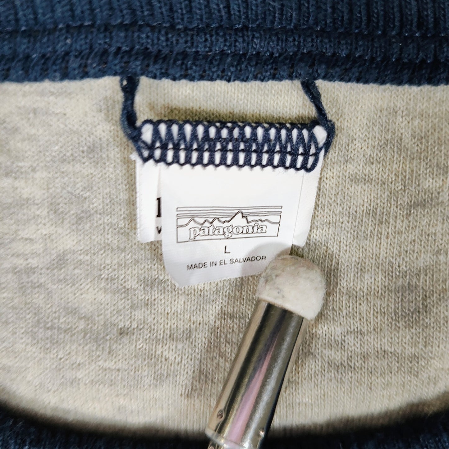 Patagonia Men's Reversible Sherpa Crew Neck Sweater Oatmeal/Navy (Large)