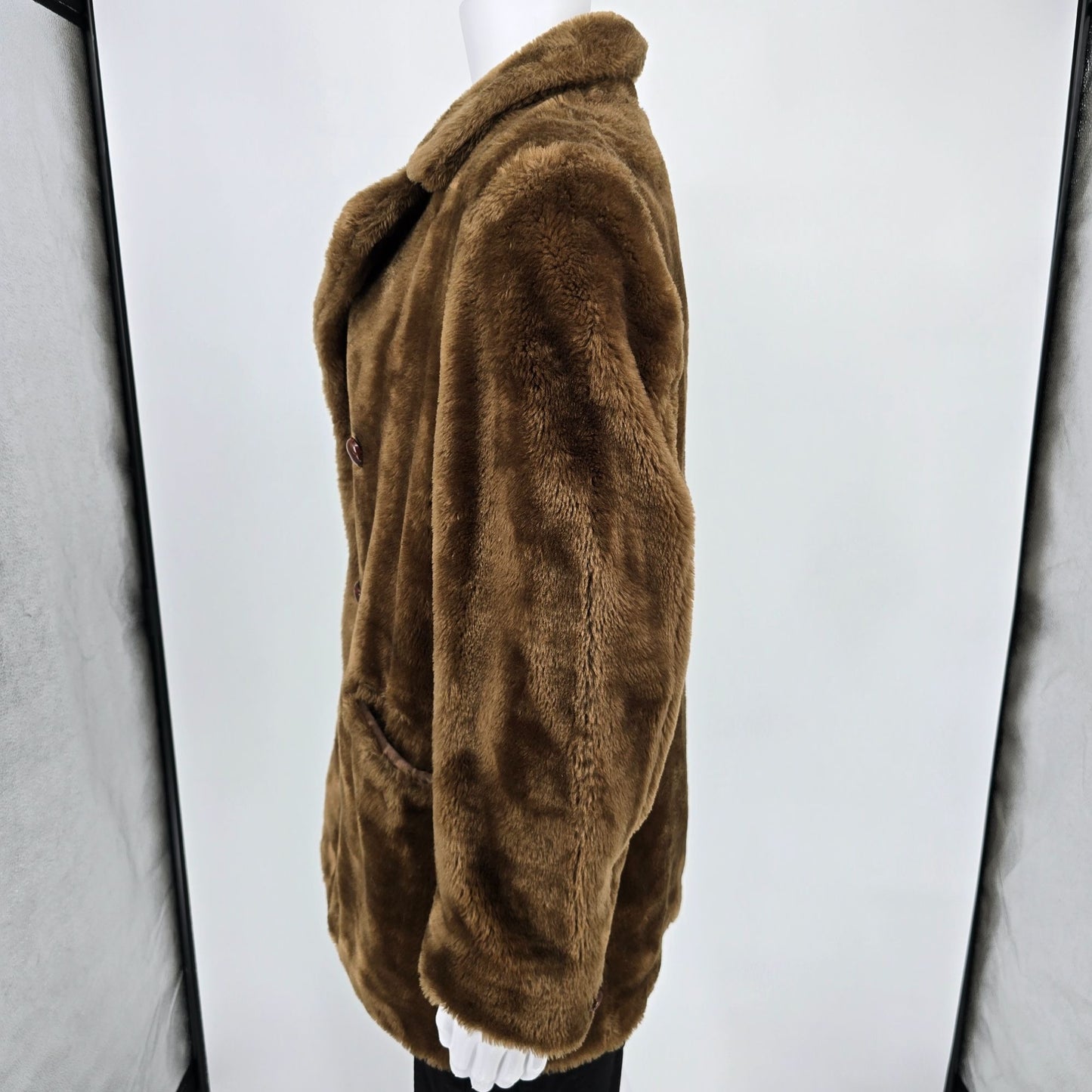 Vintage 1970s Zero King Men's Brown Trevira Faux Fur Double-Breasted Coat (M/L)
