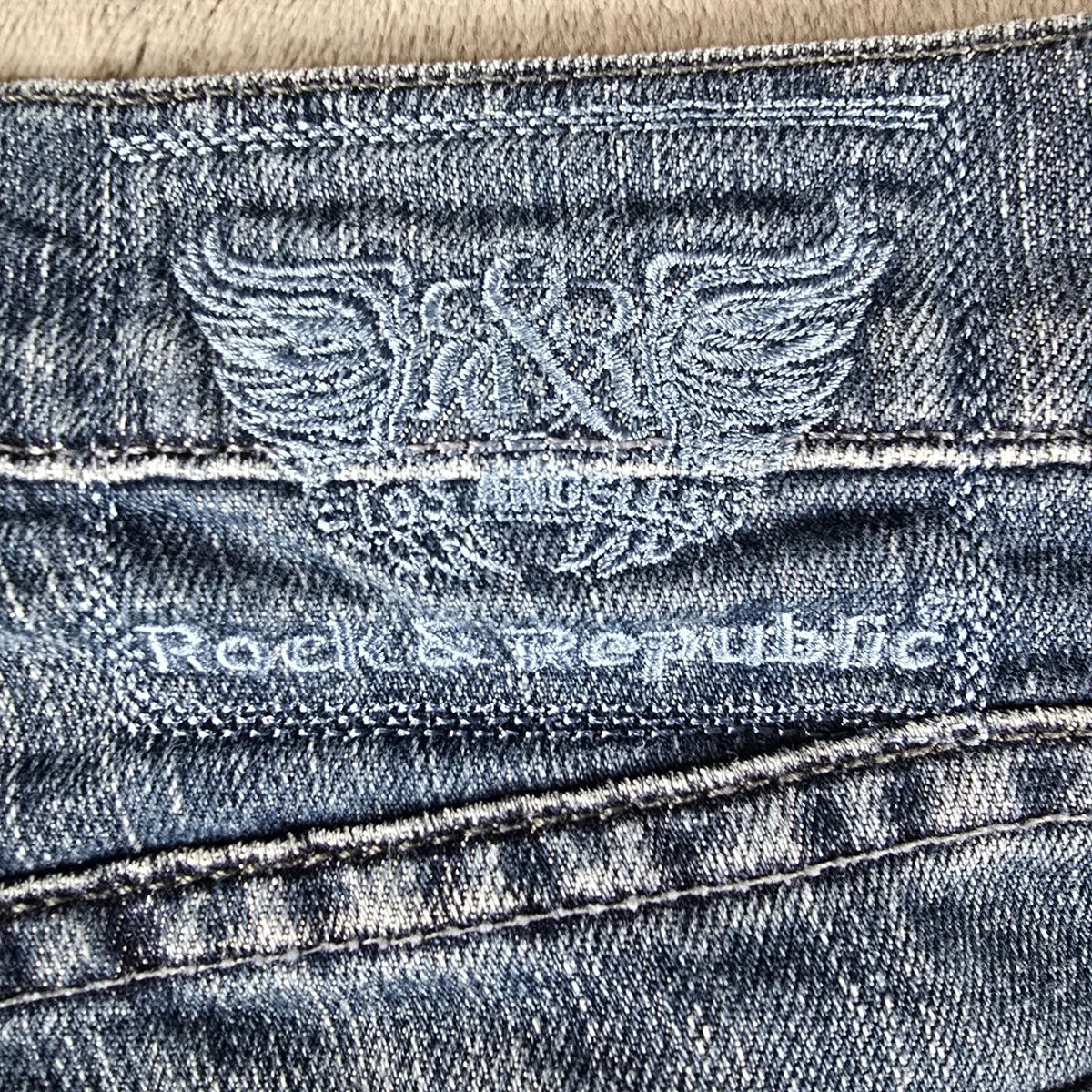 2000s Rock & Republic Los Angeles Made in USA Button Fly Jeans (32x34)
