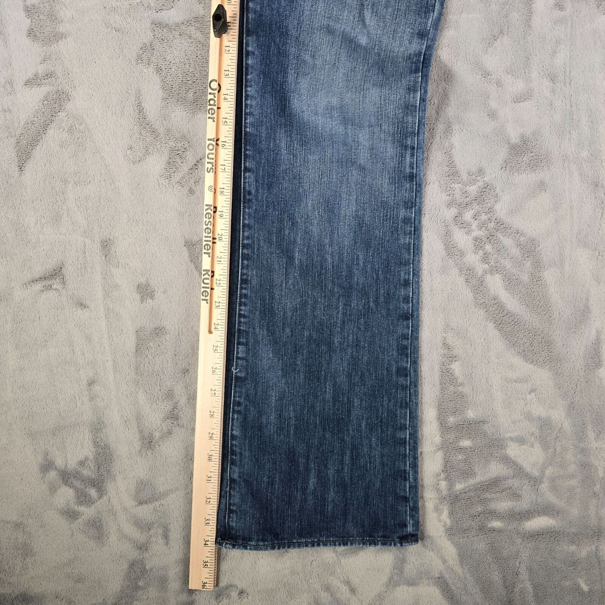 2000s Rock & Republic Los Angeles Made in USA Button Fly Jeans (32x34)