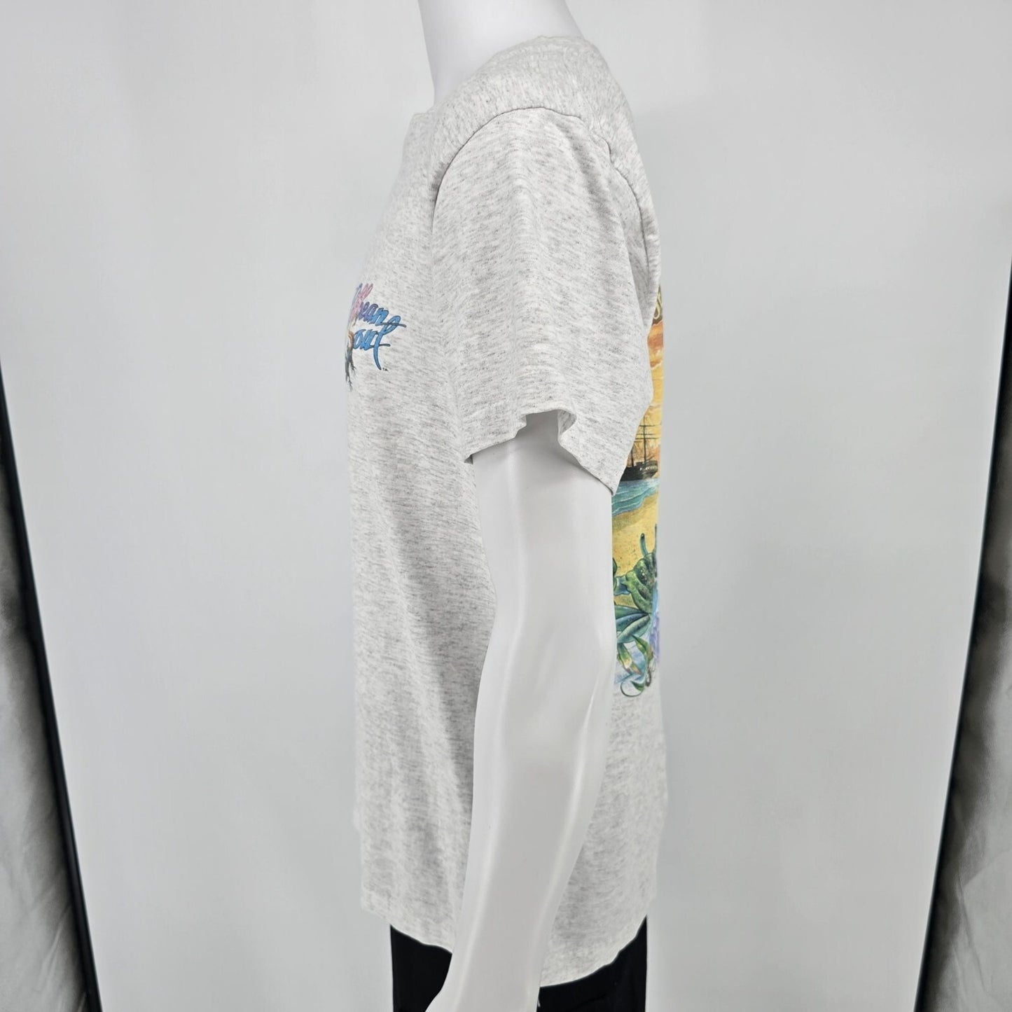 Vintage 1990s Caribbean Soul Damsel in Distress Lobster Graphic T-Shirt (L)