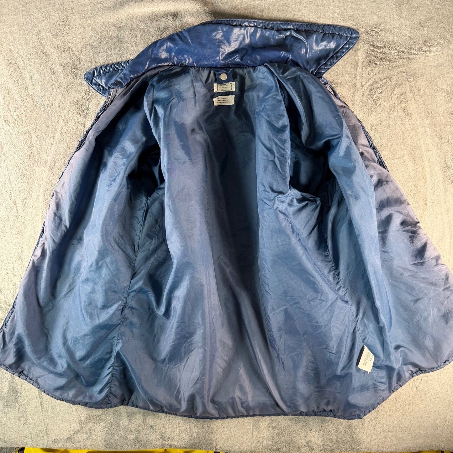 Vintage 1970s Sears Men's Blue Nylon Zip-Pocket Insulated Jacket (Medium)