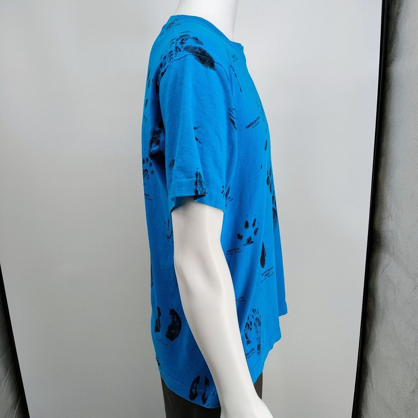 Vintage Single Stitch Lutsen Mountains All Over Print Animal Tracks T-Shirt (L)