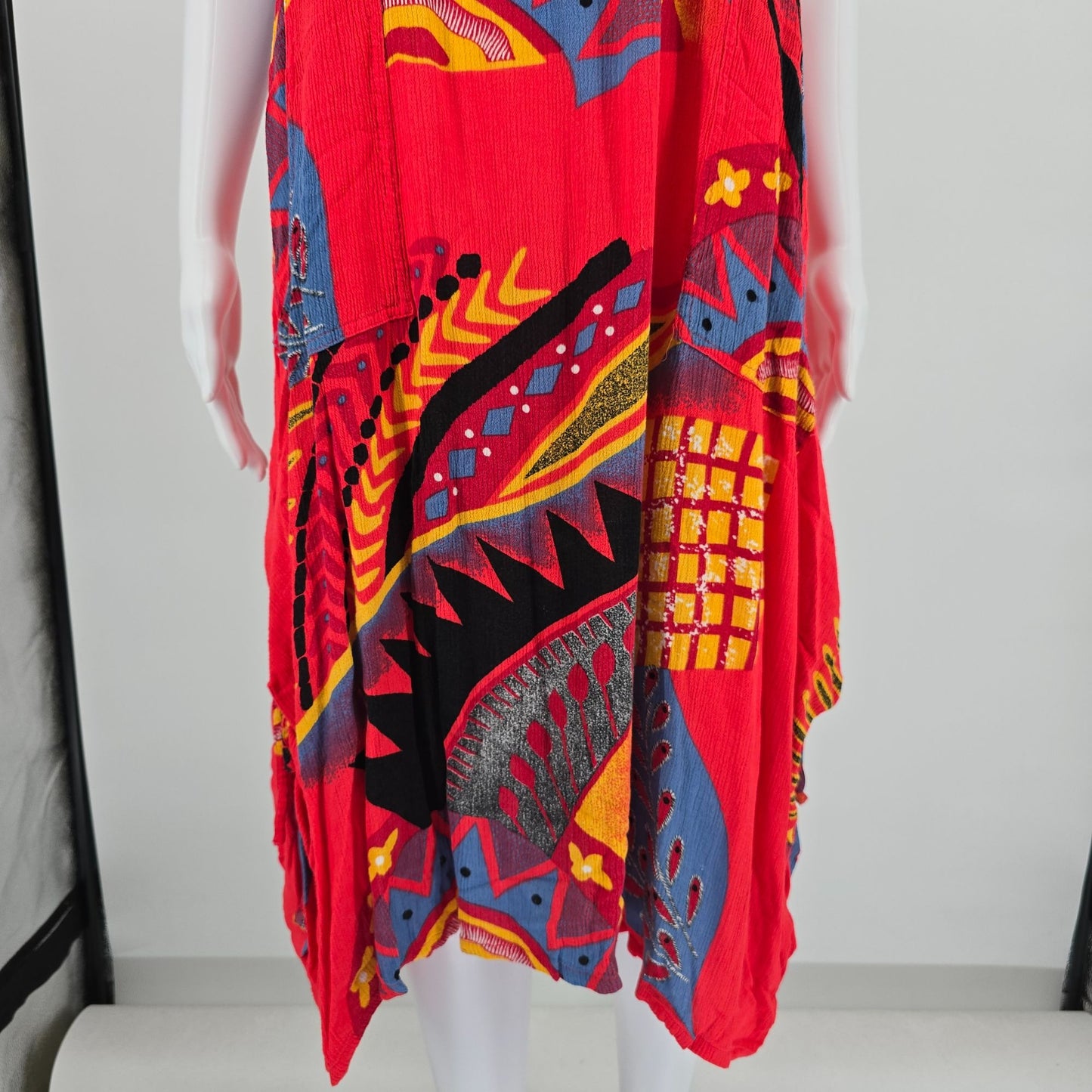 Vintage 1990s Mirror Image Crinkle Rayon Abstract Print Pocket Sundress (L)