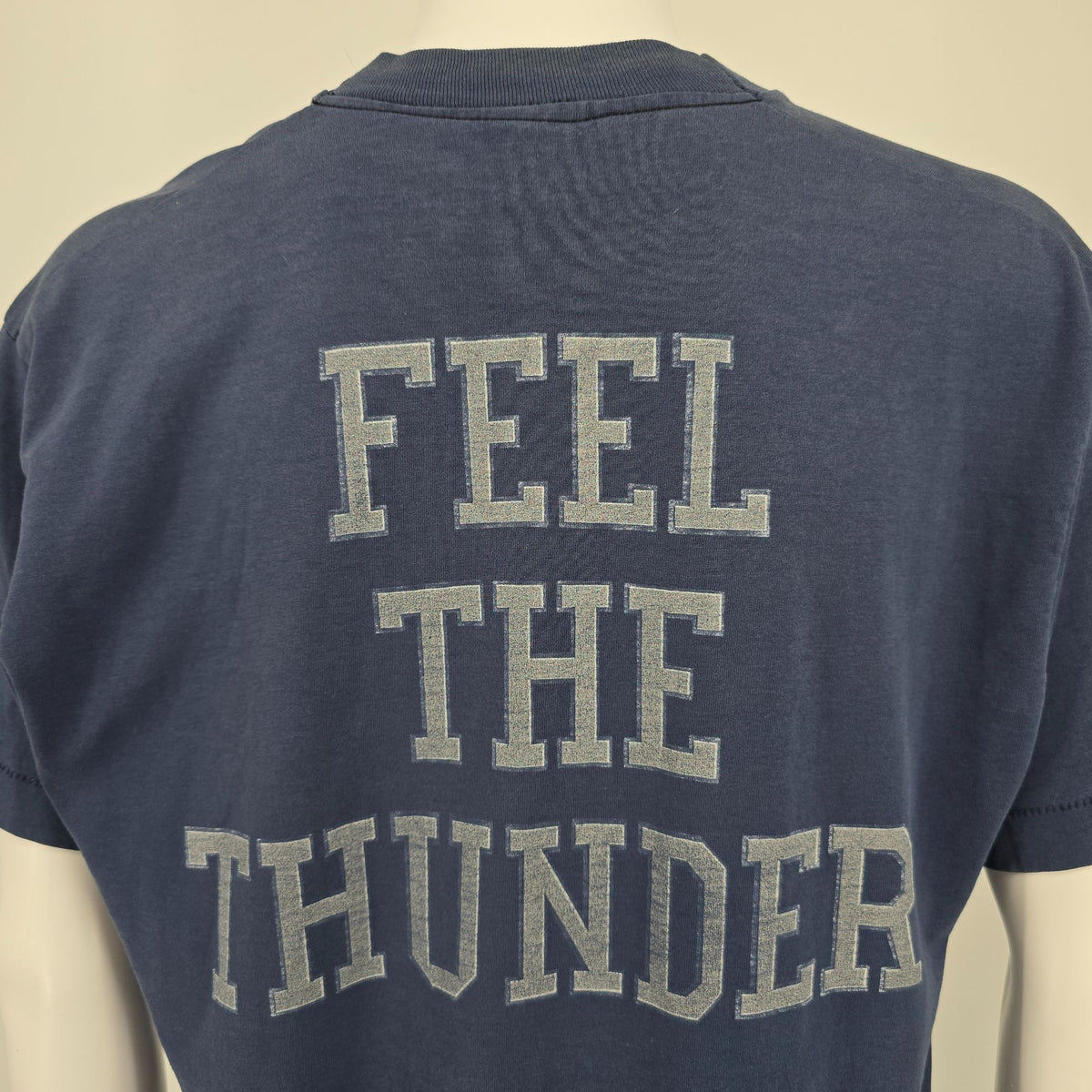 Vintage 1990s Fruit of the Loom Best La Sombra "Feel the Thunder" T-Shirt (L/XL)
