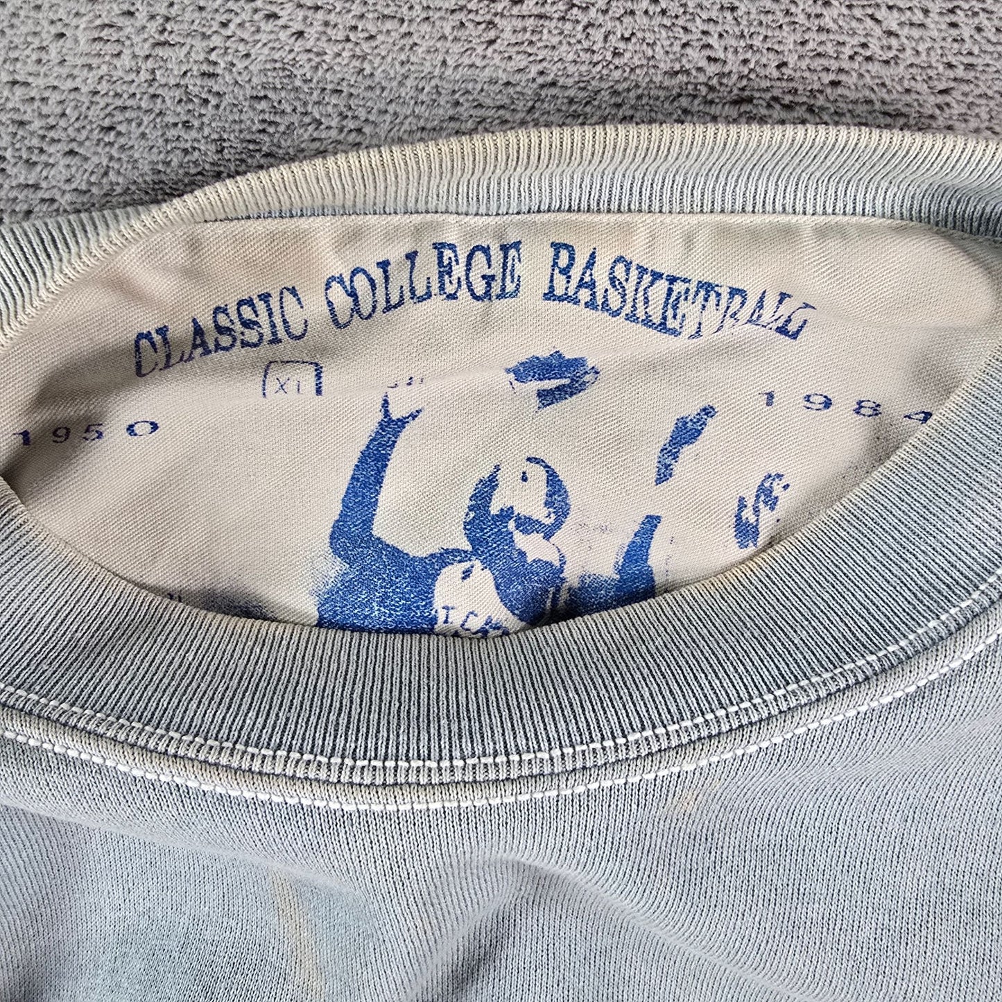 Vintage 1990s College Basketball Kentucky 1951 National Champions Sweatshirt (L)
