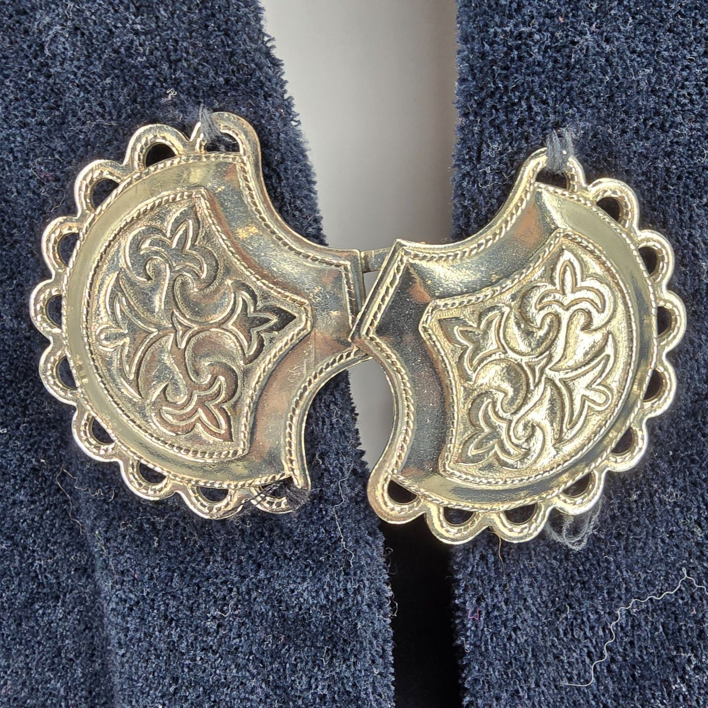 Vintage 1970s Unbranded Navy Velvet Embroidered 40s-Style Peplum Jacket (S)