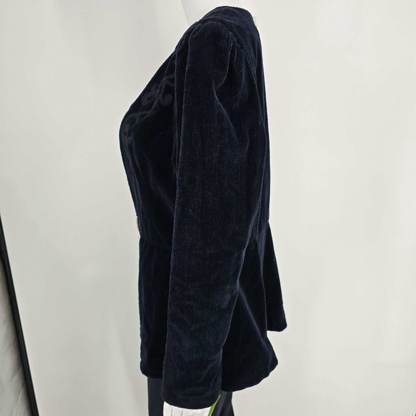 Vintage 1970s Unbranded Navy Velvet Embroidered 40s-Style Peplum Jacket (S)