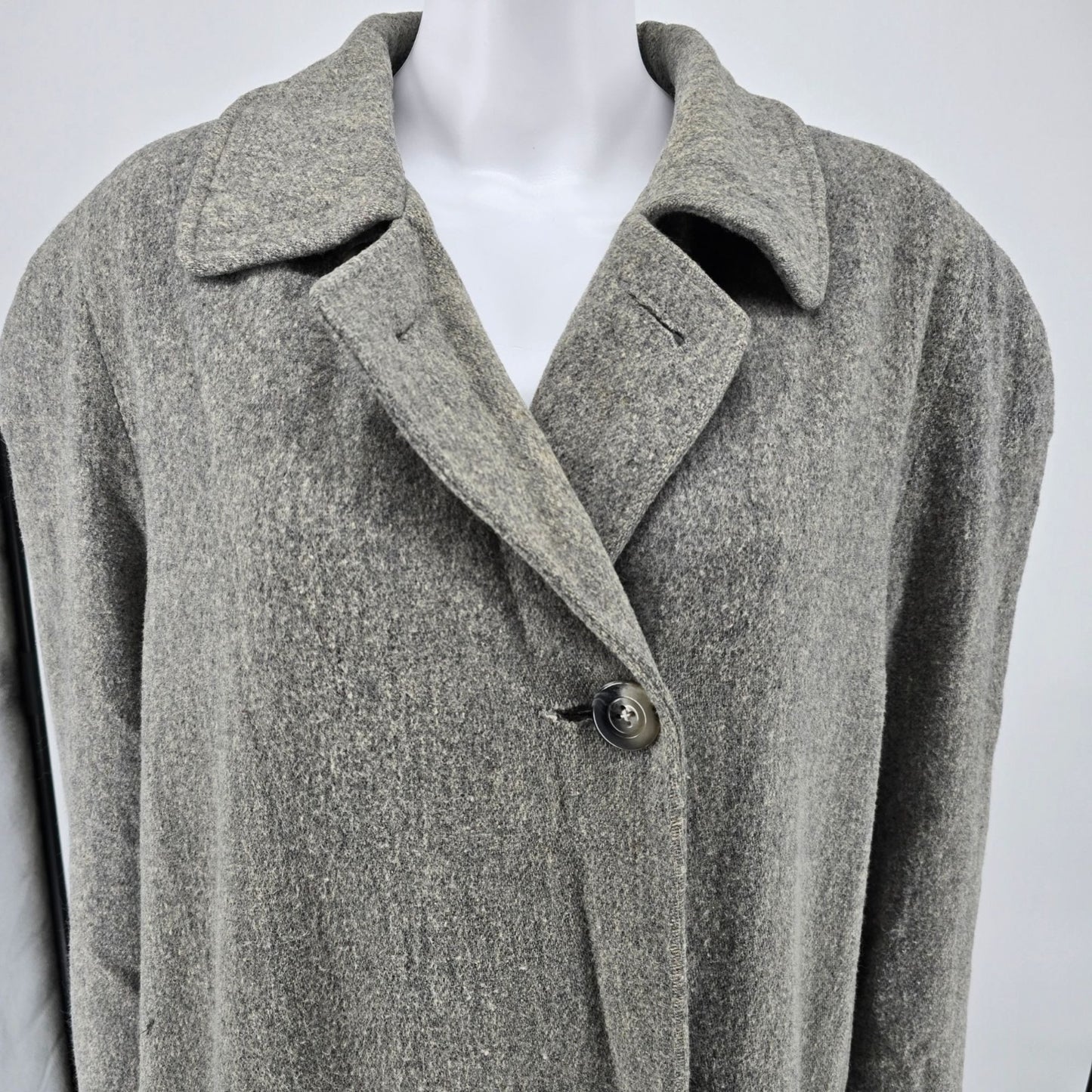 Distressed Vintage 1980s Alorna Petite Gray Wool Blend Long Coat (XXL/XXXL)