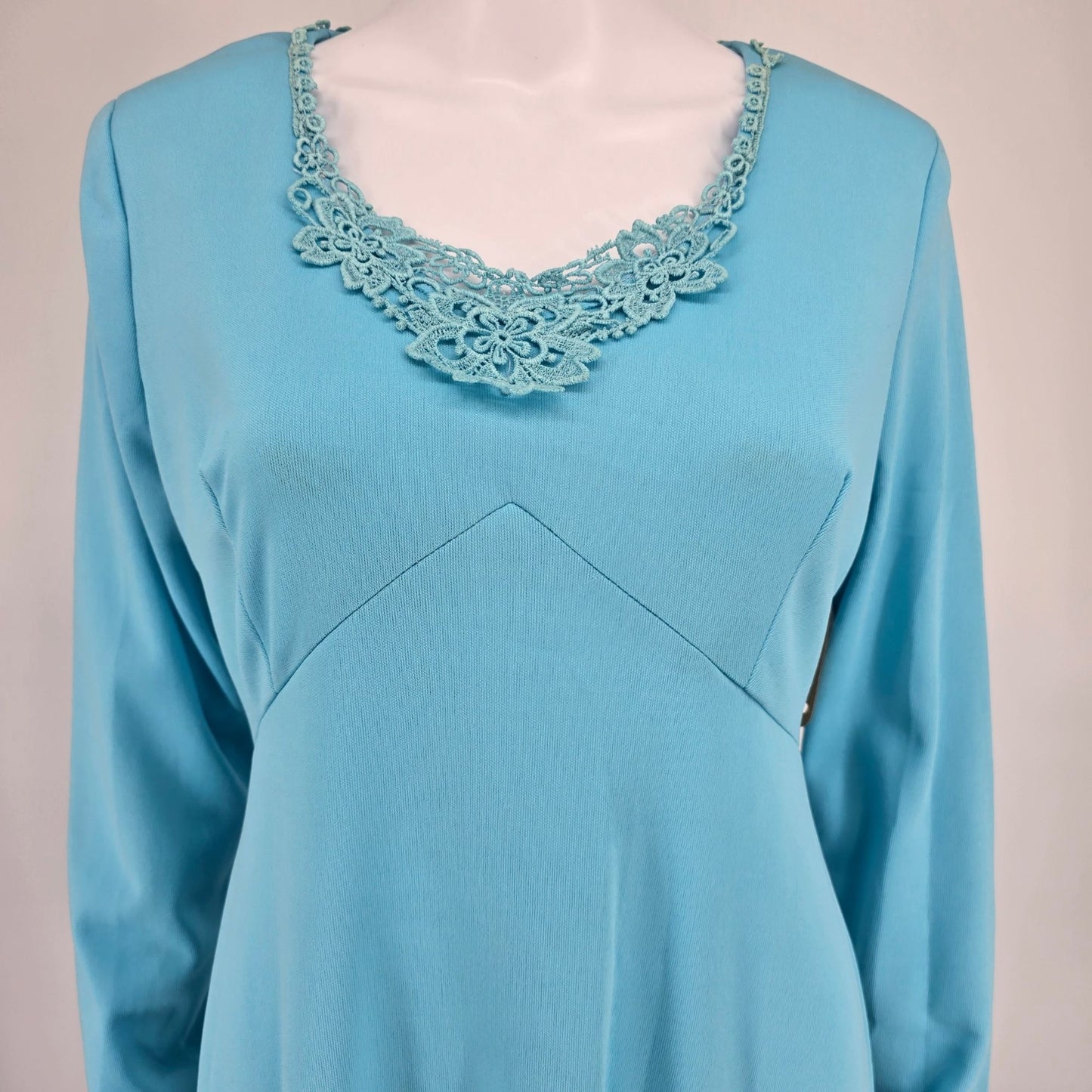 Vintage 1970s Aqua Blue Lace Neckline Long Sleeve Maxi Dress Gown (Size 10/M)