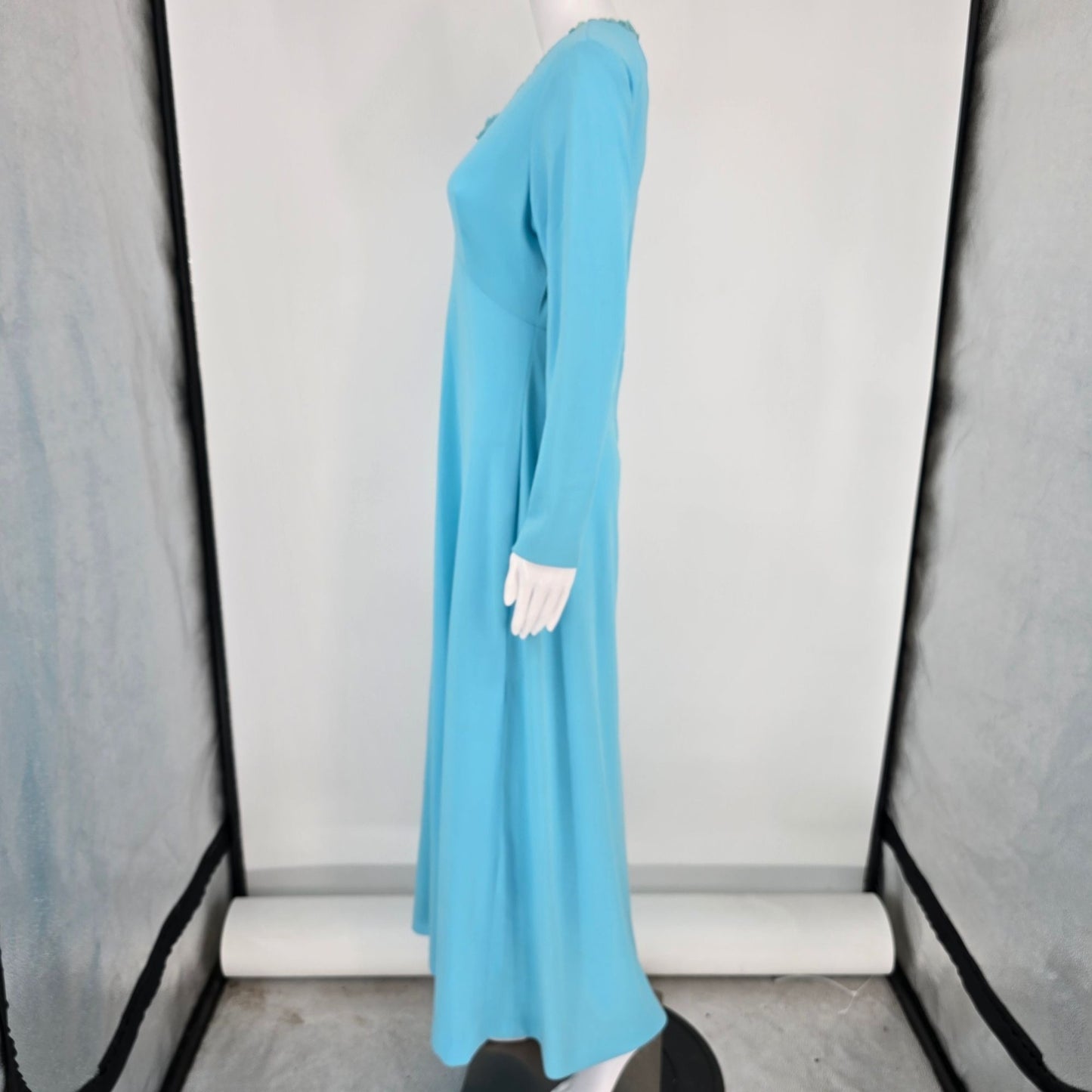 Vintage 1970s Aqua Blue Lace Neckline Long Sleeve Maxi Dress Gown (Size 10/M)