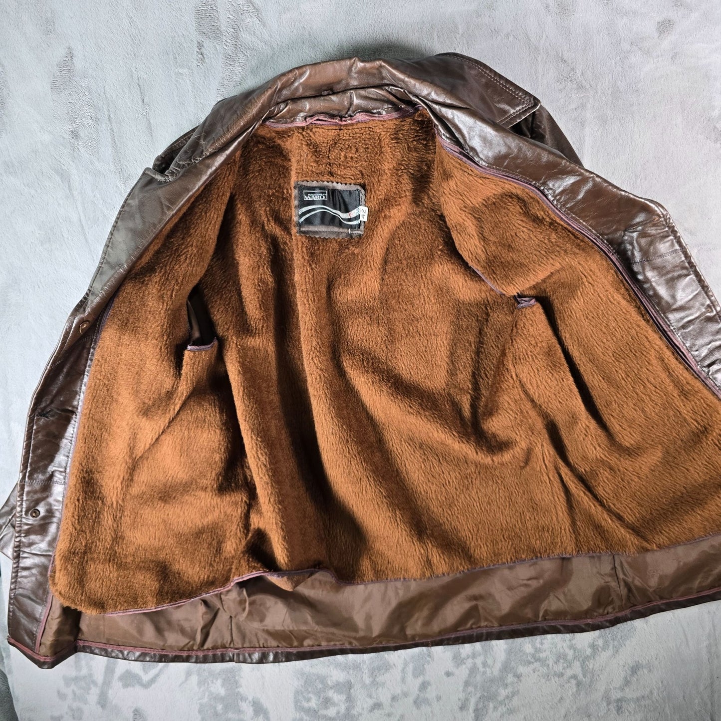 Vintage 1970s Montgomery Ward Men's Brown Leather Car Coat (Size 42/Large)