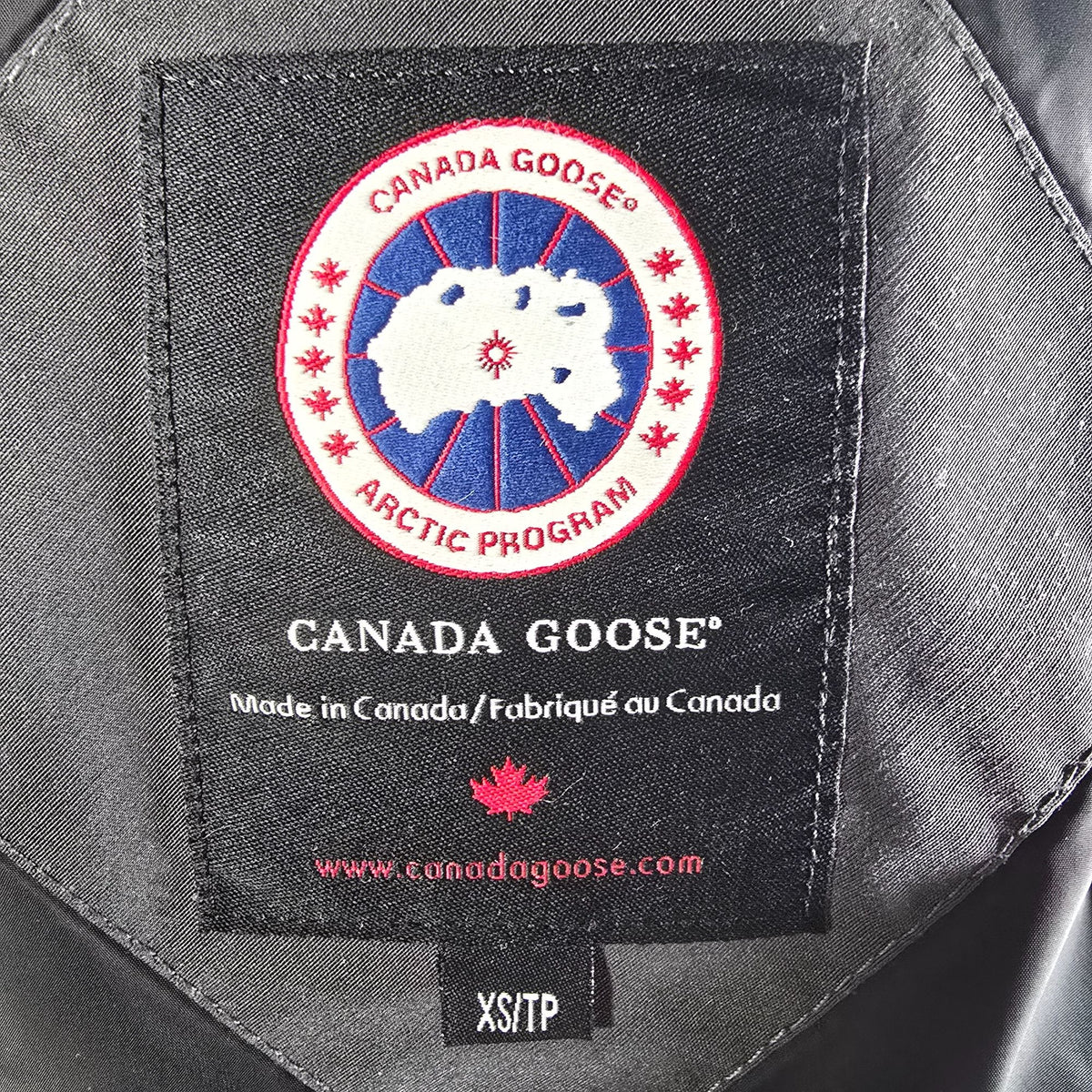 2010s Canada Goose 2090L Lorette Hooded Coyote Trim Down Parka (Women's XS)