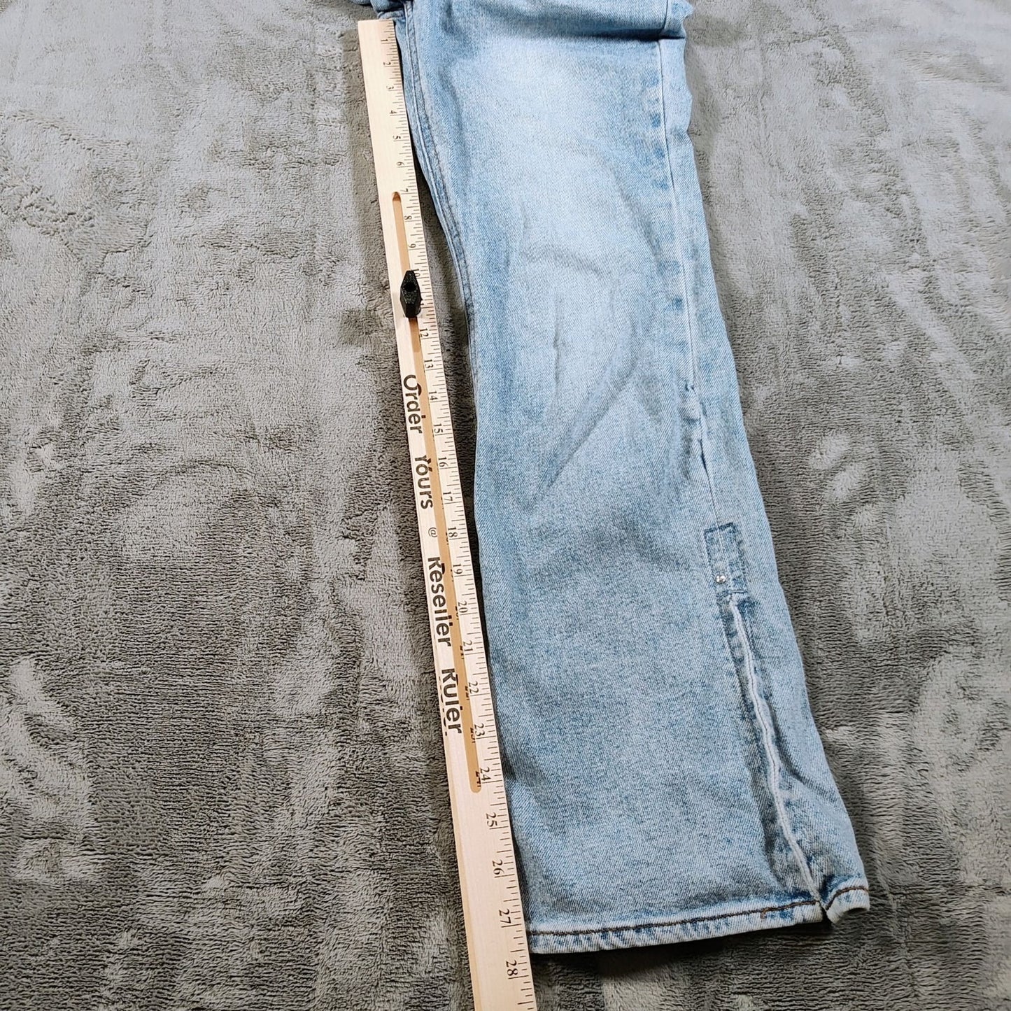S.O.N.G. Women's Slim Flare Light Wash 27x27.5 Denim Blue Jeans (Size 4/27)