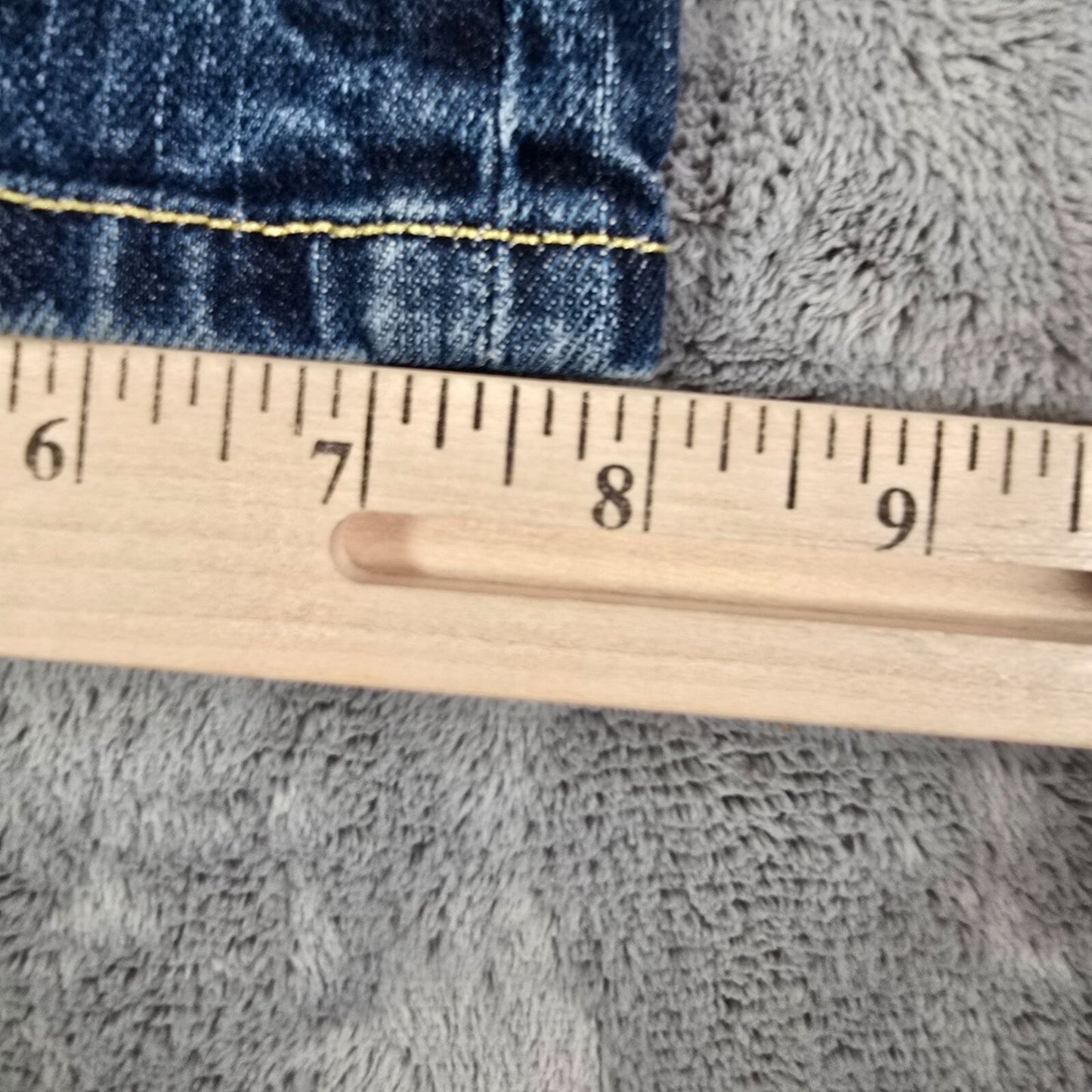2010 Diesel Larkee Distressed Regular Straight Mens Stretch Denim Jeans (32x31)