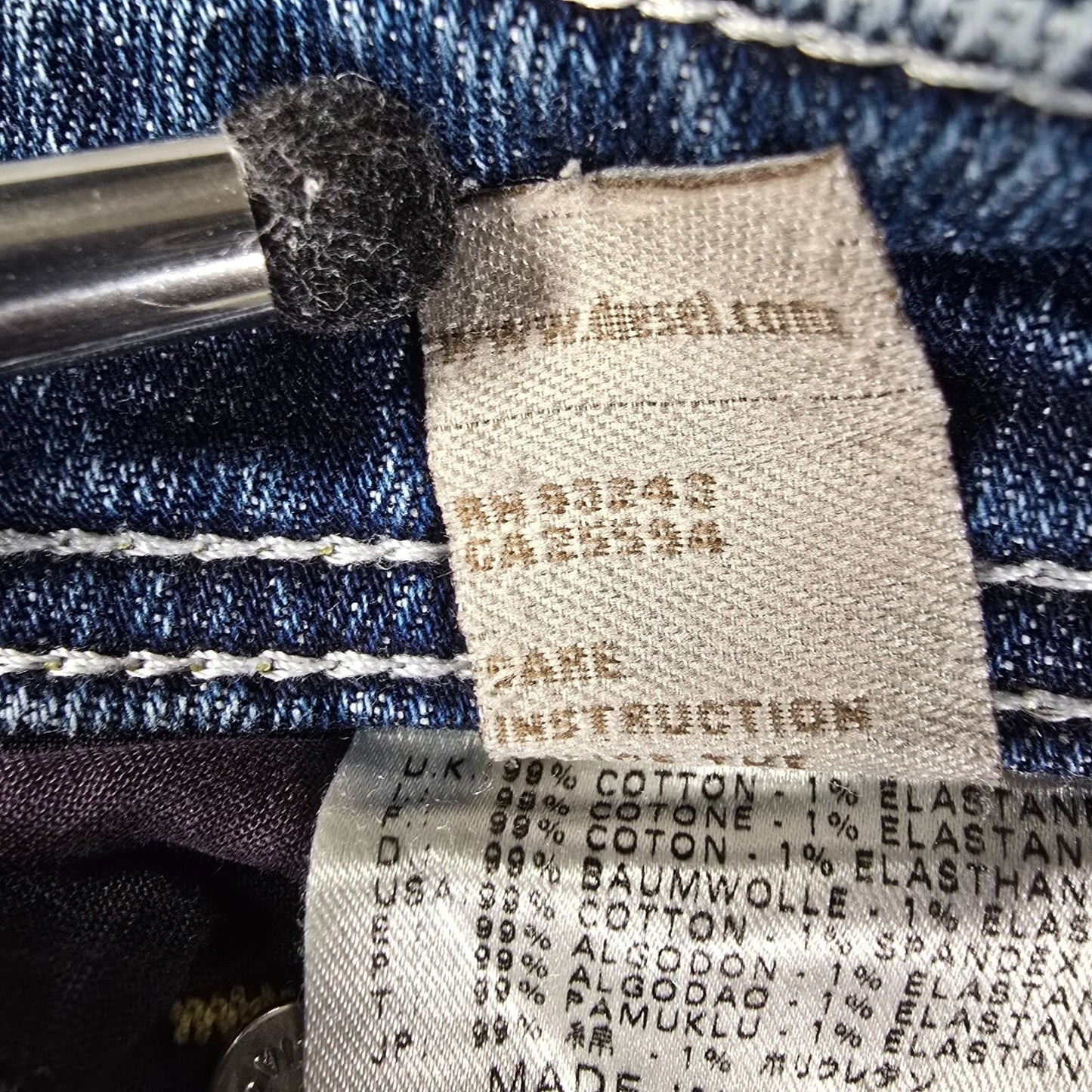 2010 Diesel Larkee Distressed Regular Straight Mens Stretch Denim Jeans (32x31)