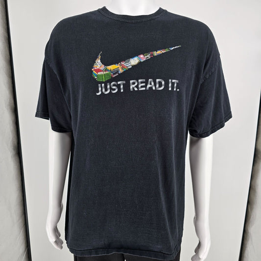 Early 2010s Gildan "Just Read It" Nike Swoosh Parody Faded Black T-Shirt (2XL)