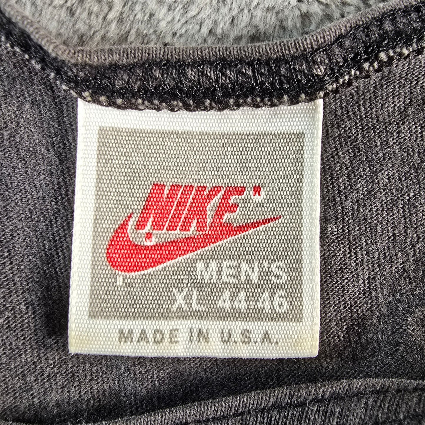 Vintage Early 1990s Nike Air Jordan Distressed Men's Jumpman Logo Tank Top (L)