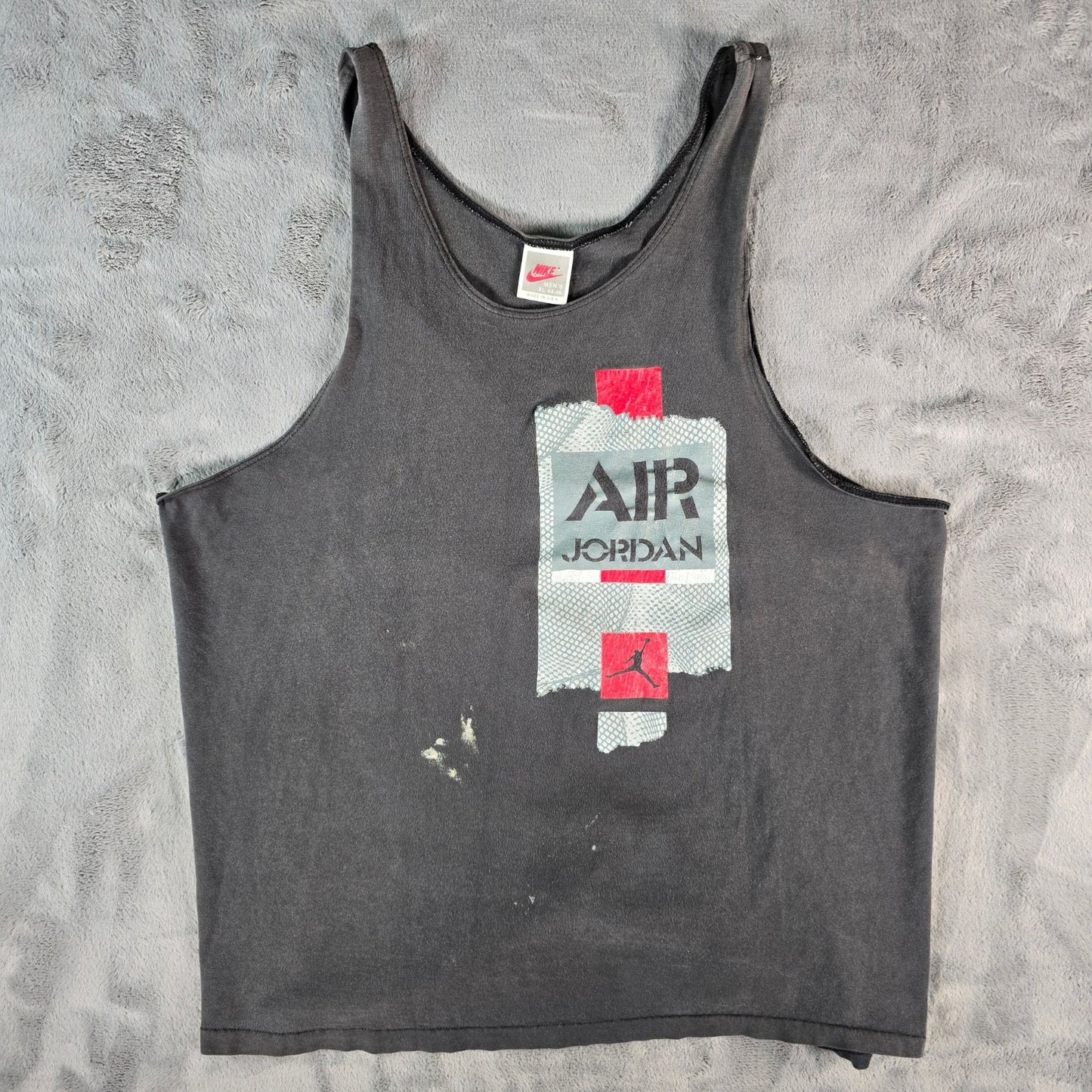 Vintage Early 1990s Nike Air Jordan Distressed Men's Jumpman Logo Tank Top (L)