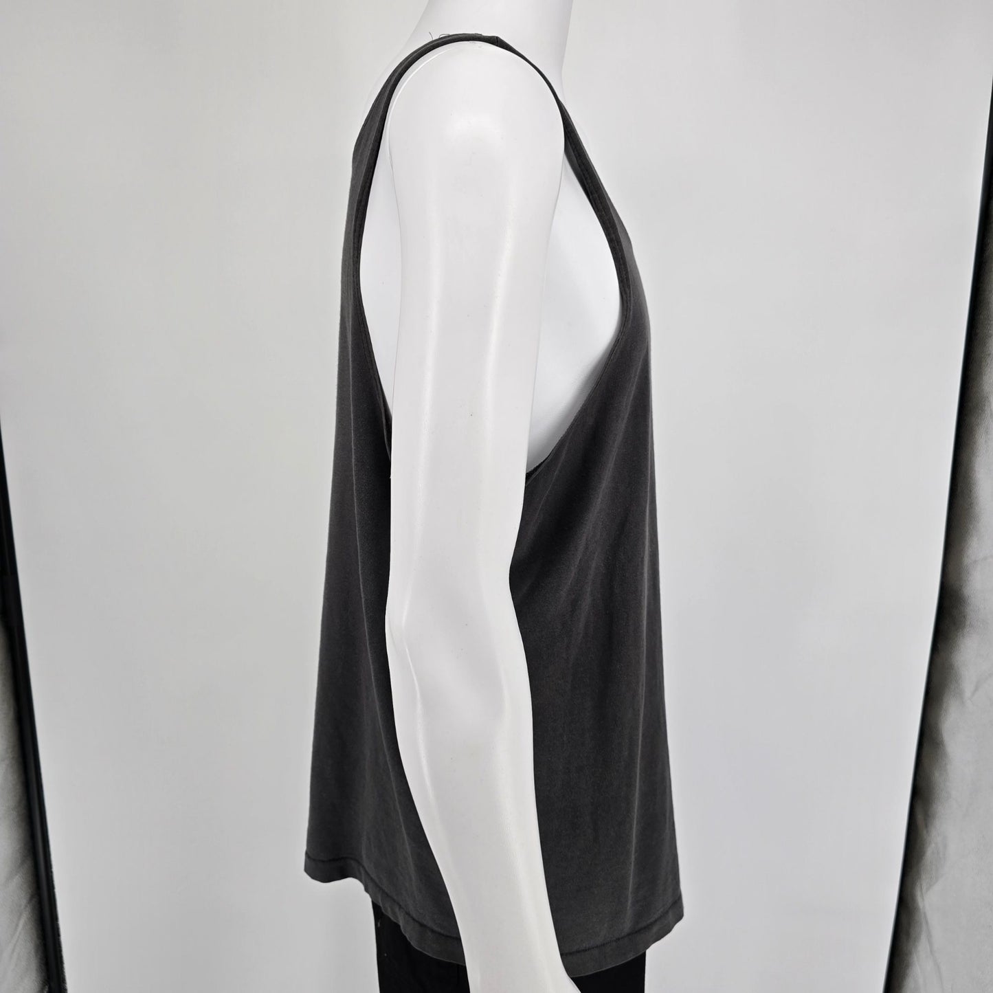 Vintage Early 1990s Nike Air Jordan Distressed Men's Jumpman Logo Tank Top (L)