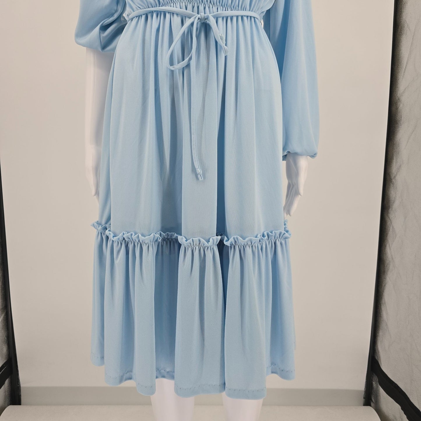 Vintage 1970s Light Blue Elastic Waist Blouson Sleeve Peasant Dress (M)
