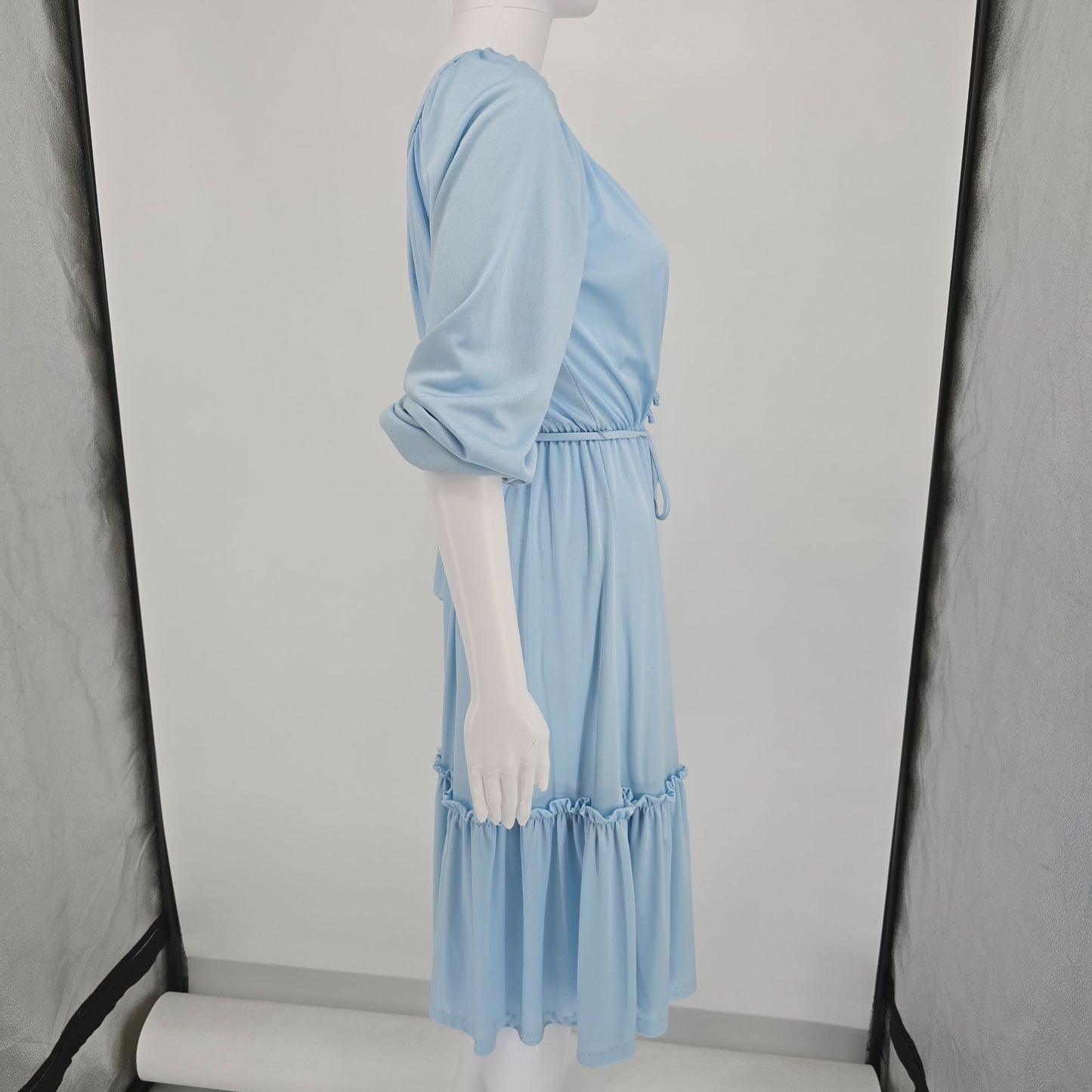 Vintage 1970s Light Blue Elastic Waist Blouson Sleeve Peasant Dress (M)