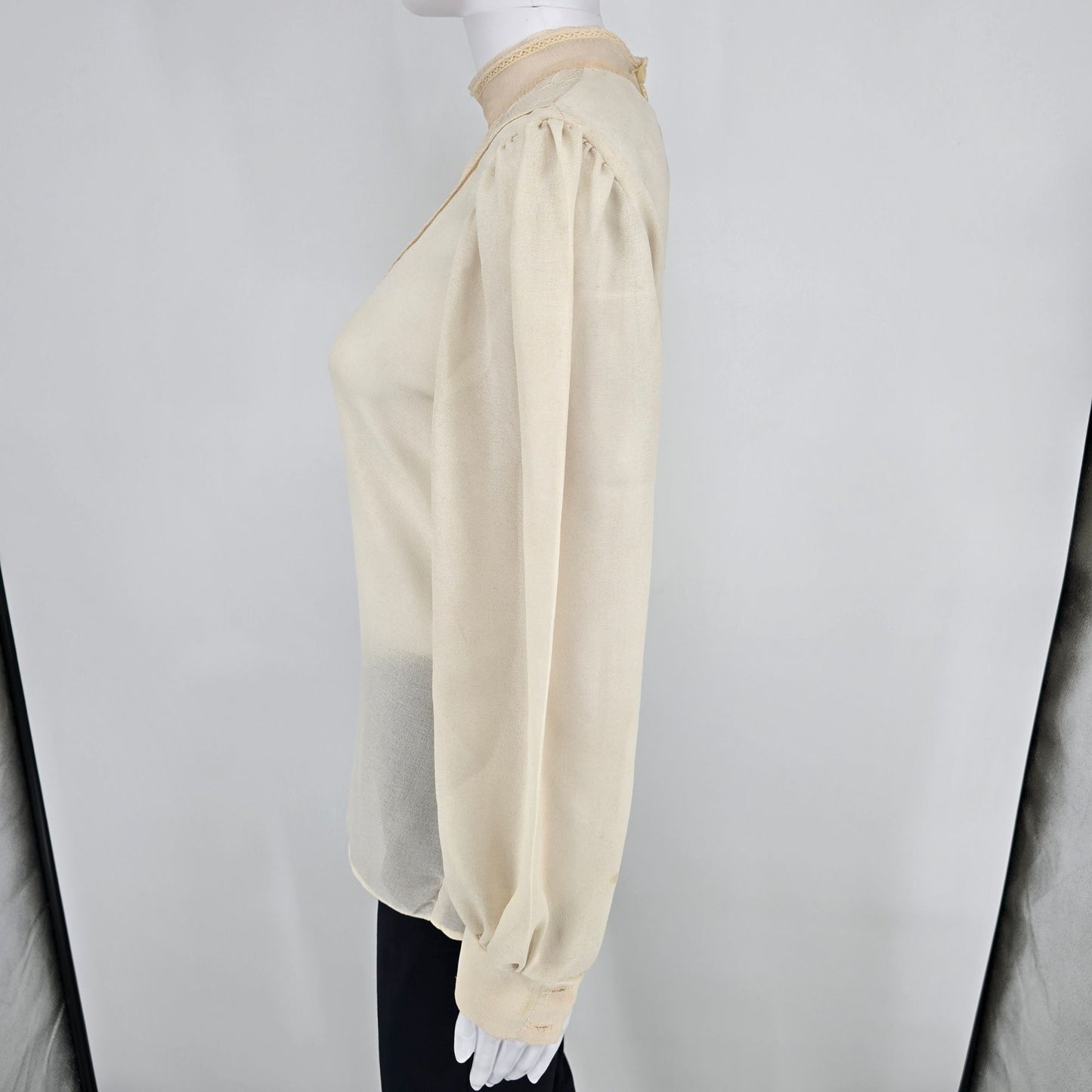 Vintage 1970s Patty's Closet Lace Yoke Semi-Sheer Victorian/Prairie Blouse (M)