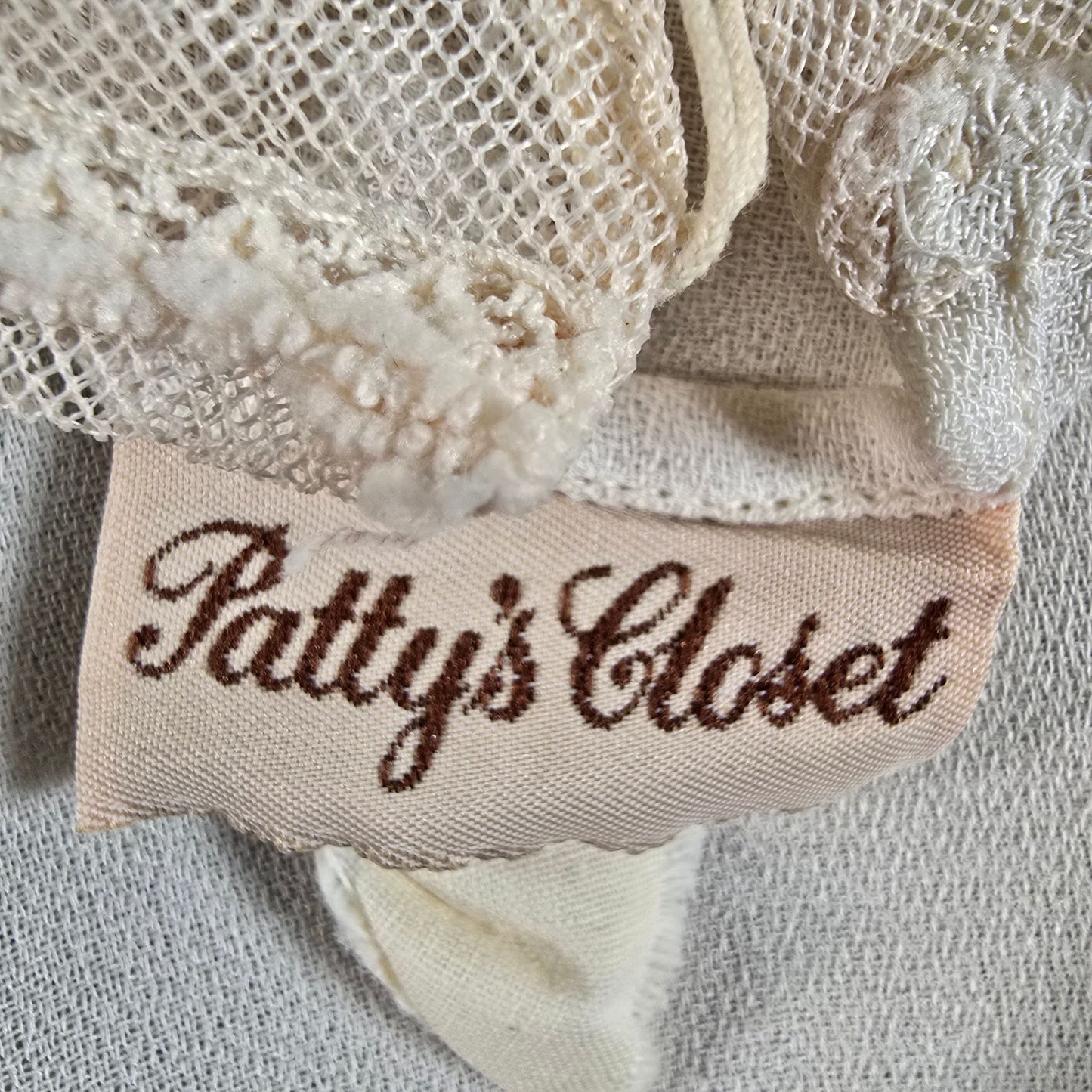 Vintage 1970s Patty's Closet Lace Yoke Semi-Sheer Victorian/Prairie Blouse (M)