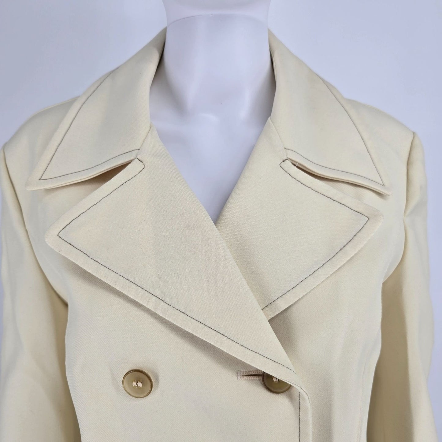 Vintage 1970s London Fog Maincoats Ivory Double-Breasted Walking Coat (M)