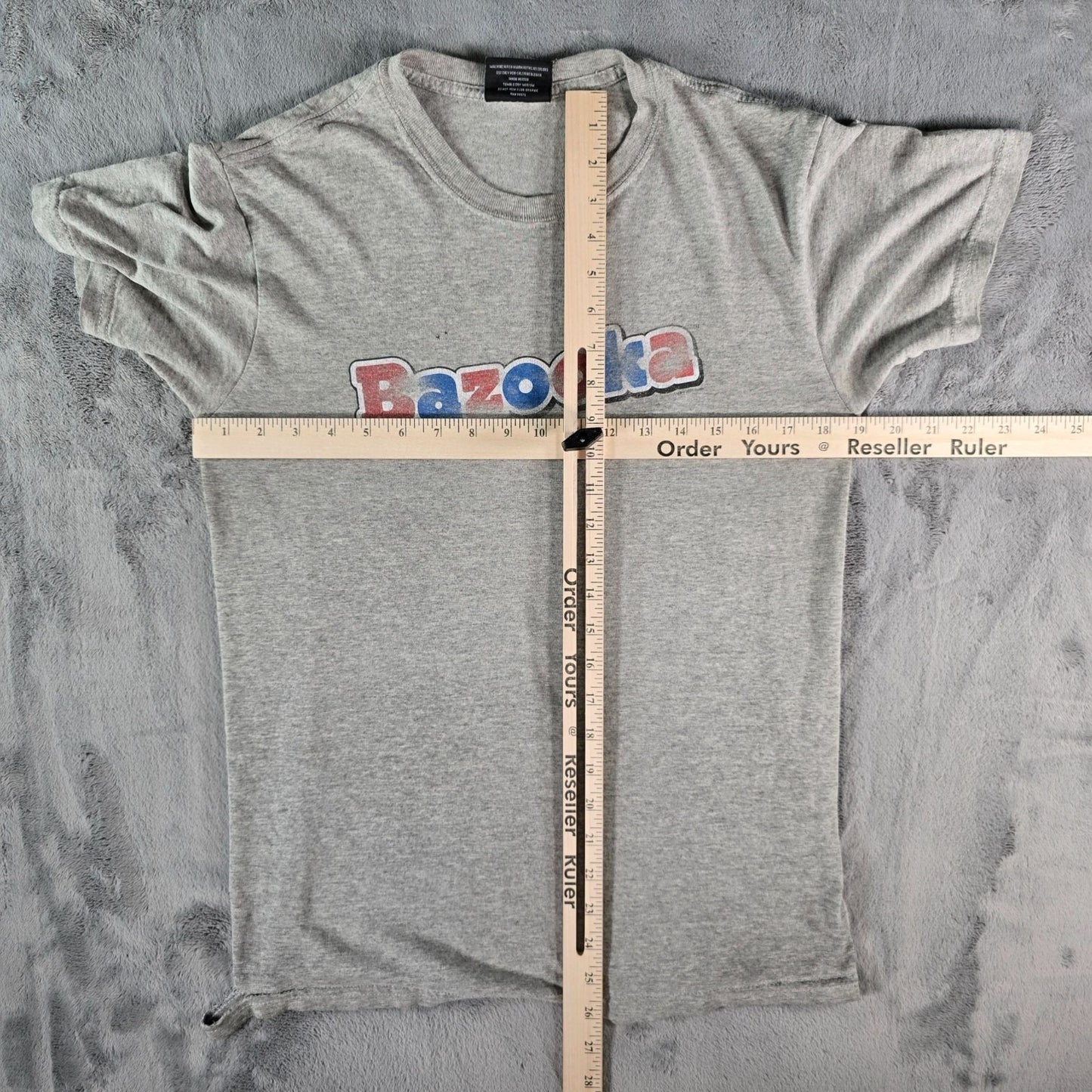 Distressed 2000s Steve & Barry's Bazooka Bubble Gum Logo Gray T-Shirt (S)