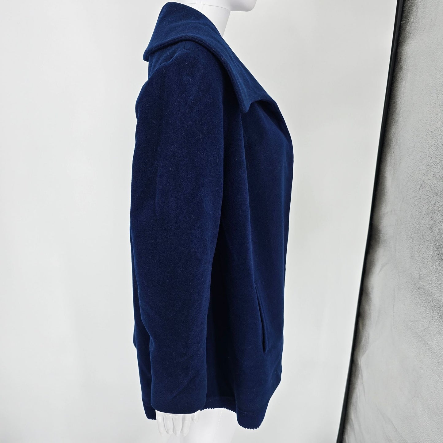 Damaged Vintage 1980s Aquascutum Women's Navy Blue Open Front Wool Jacket (L)