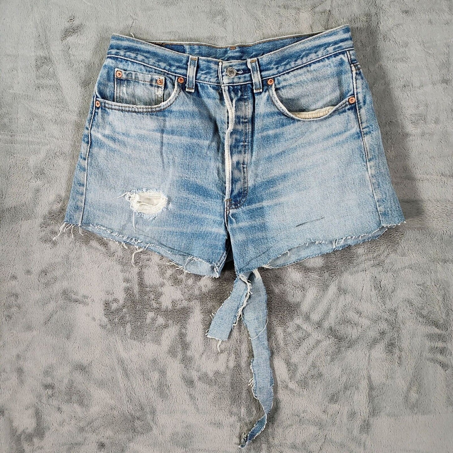 Vintage 1991 Levi's 501XX DIY Blue Denim Cutoff Jean Shorts (W33)