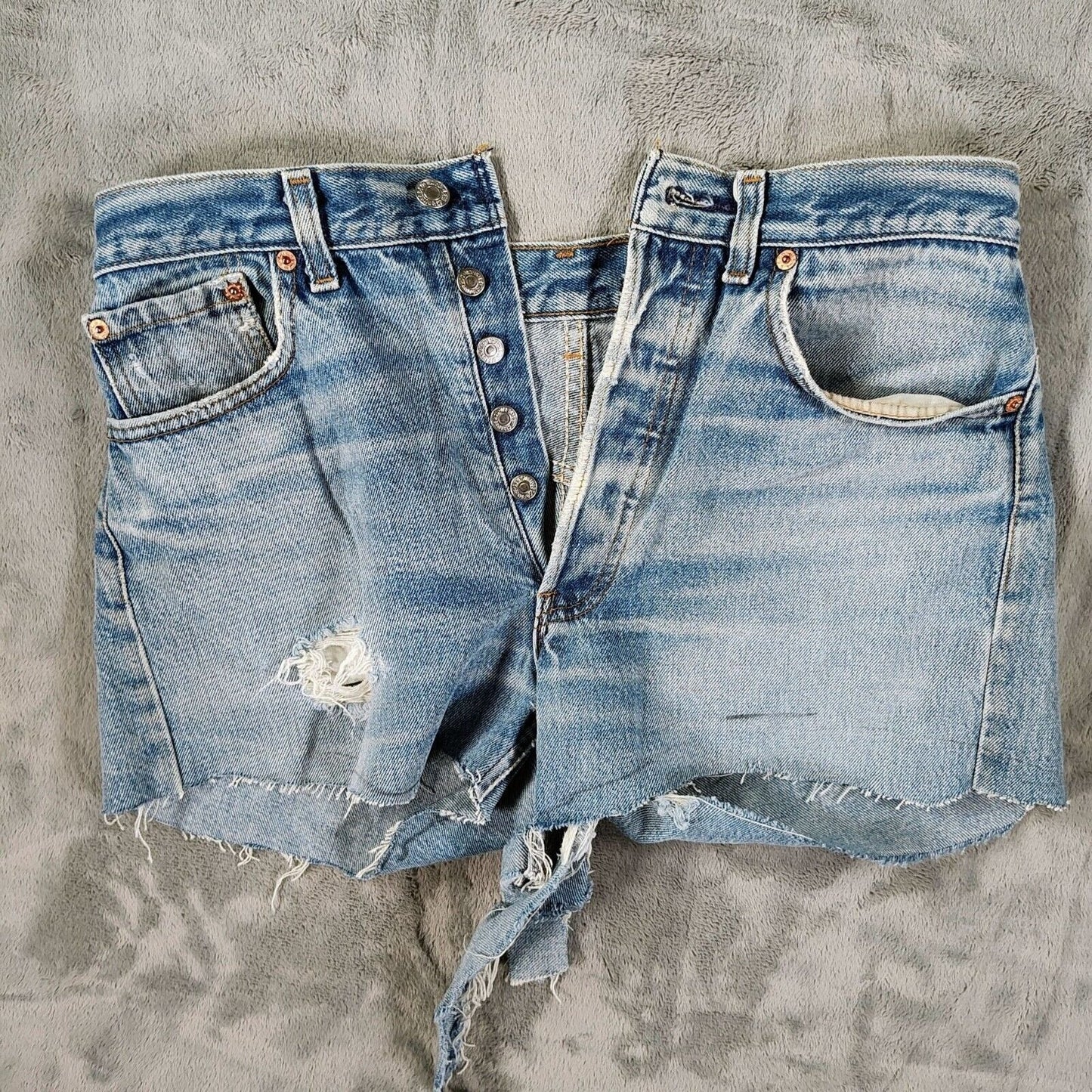 Vintage 1991 Levi's 501XX DIY Blue Denim Cutoff Jean Shorts (W33)