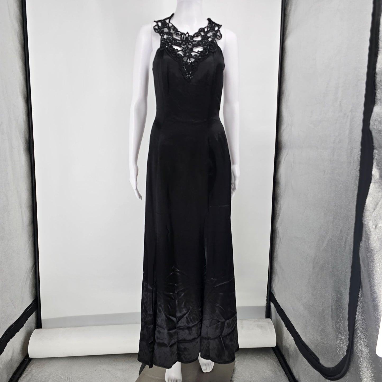 Vintage 1980s Blondie and Me Evening Black Lace Open Back Maxi Gown Dress (XS)