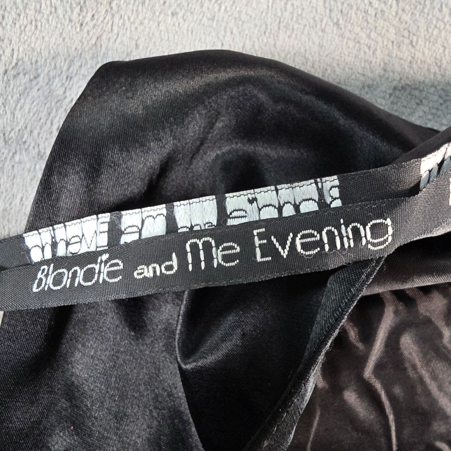 Vintage 1980s Blondie and Me Evening Black Lace Open Back Maxi Gown Dress (XS)