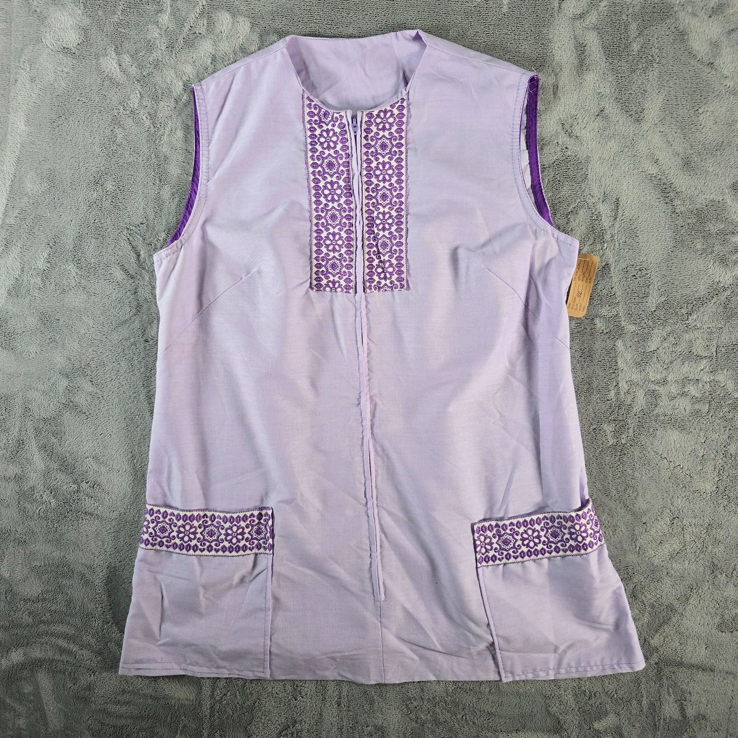 Vintage 1970s Gaymor Fashions Lavender Sleeveless Zip Front Tunic Top (L)
