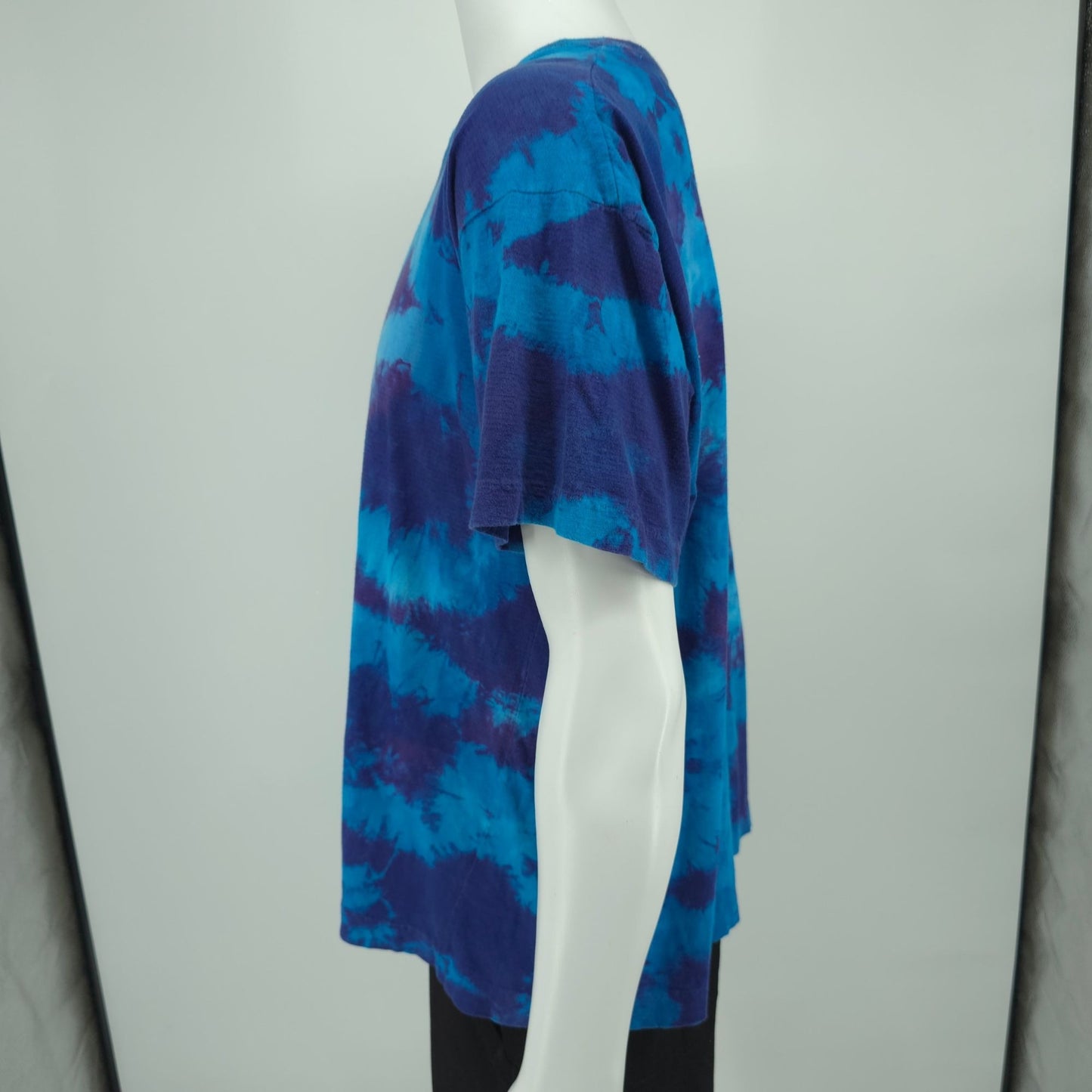 Vintage 1990s Double Swan Blue/Purple Crinkle Tie-Dye Single Stitch T-Shirt (XL)