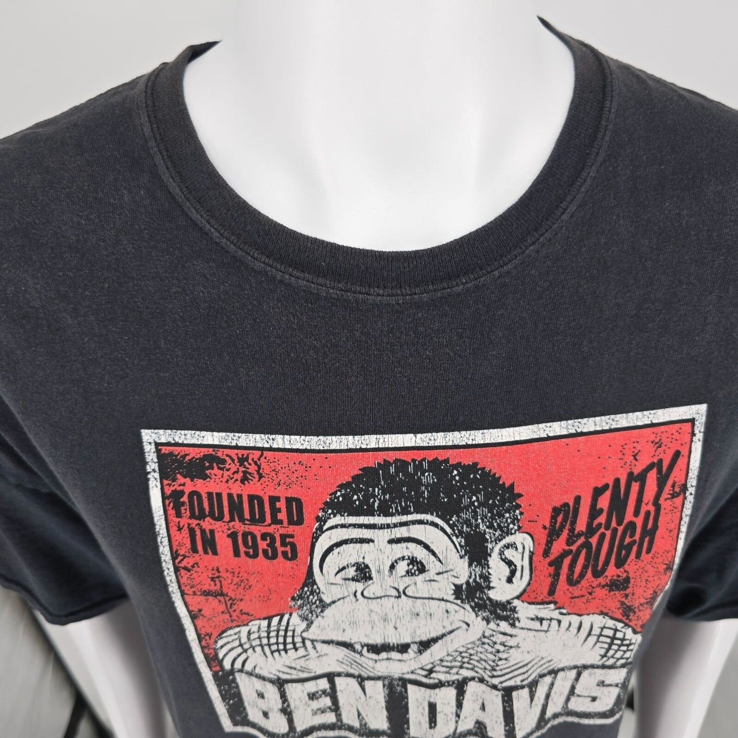 Distressed Ben Davis Workwear "Plenty Tough" Monkey Logo Graphic T-Shirt (2XL)