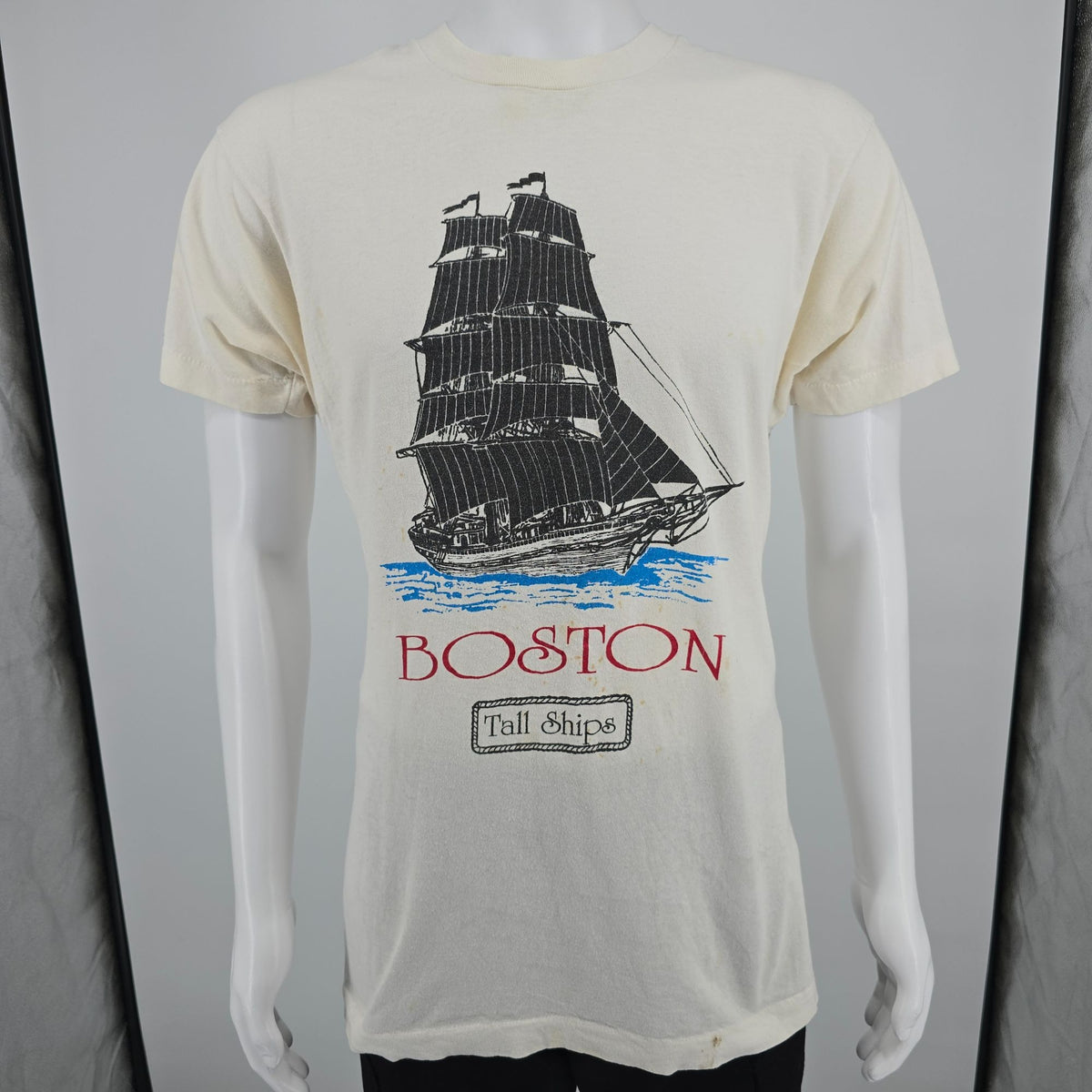 Distressed Vintage 1990s Screen Stars Boston Tall Ships Souvenir T-Shirt (M)