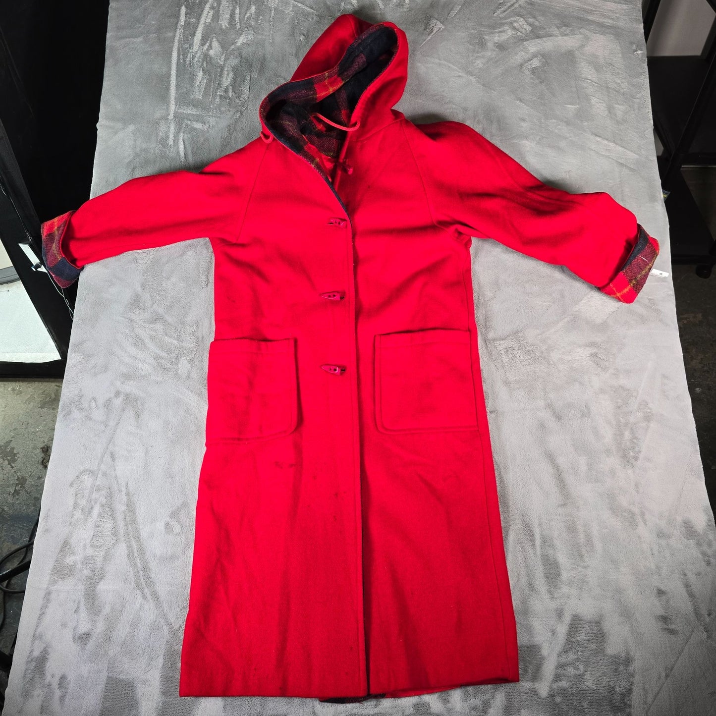 Vintage 1970s Suz-ette Fashions/Spuncraft Red Wool Blend Hooded Duffle Coat (L)