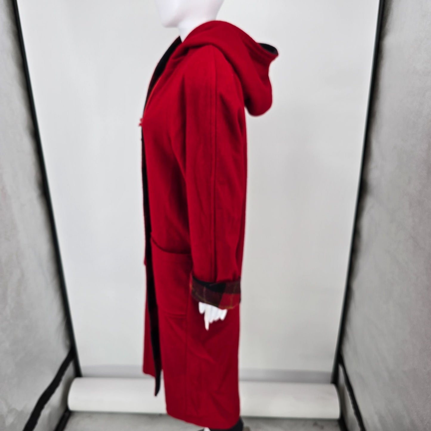 Vintage 1970s Suz-ette Fashions/Spuncraft Red Wool Blend Hooded Duffle Coat (L)