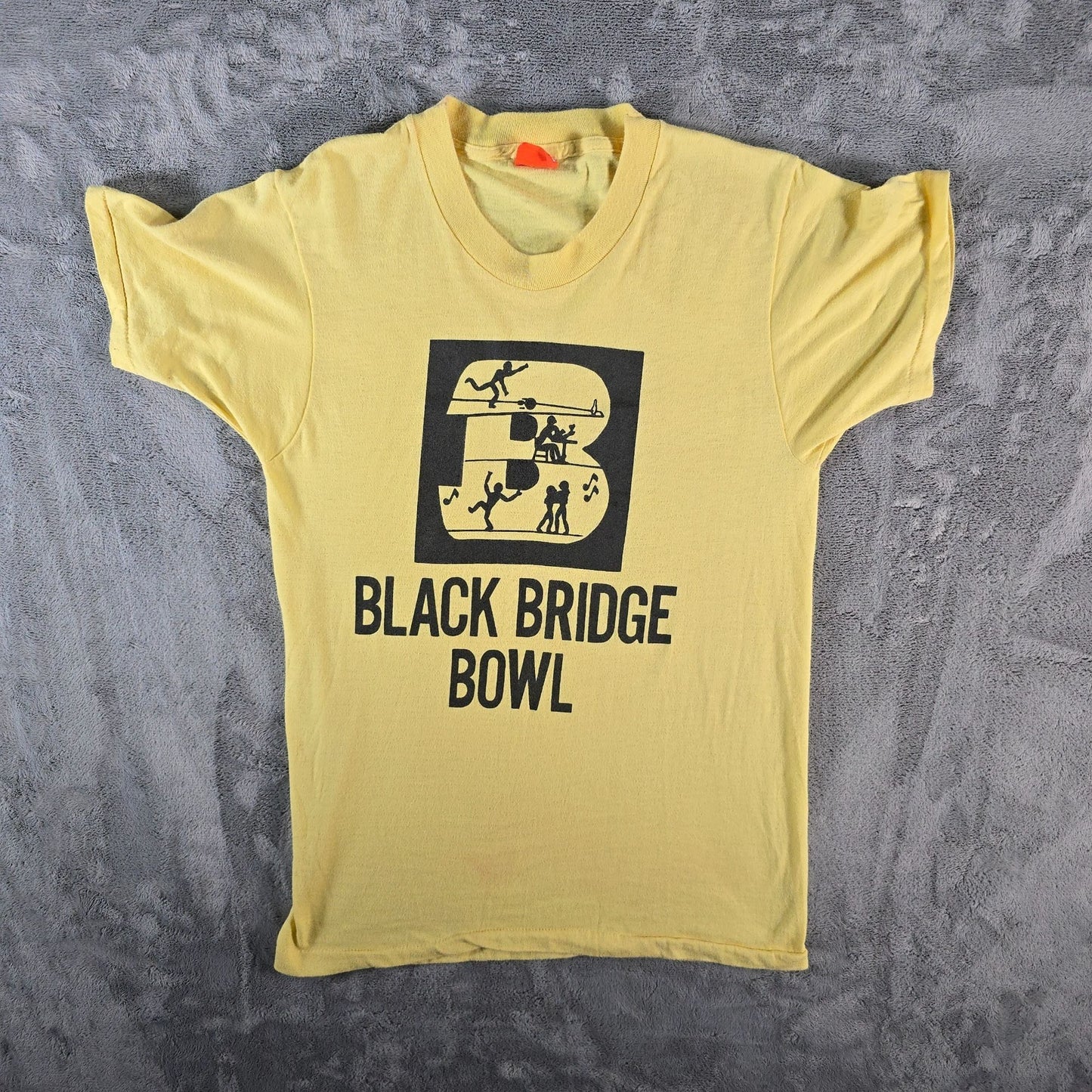 Vintage 1980s Screen Stars Black Bridge Bowl Janesville, Wisconsin T-Shirt (S)