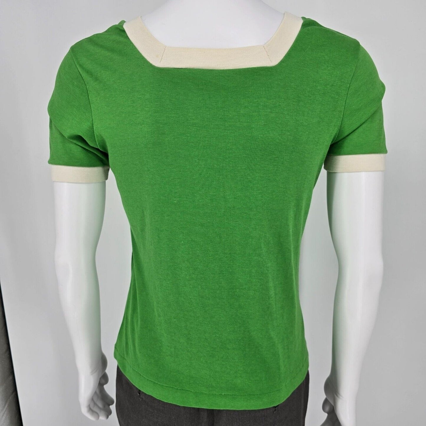 Vintage 1970s Sears Kelly Green Contrast Trim Square Neck Ringer T-Shirt (S)