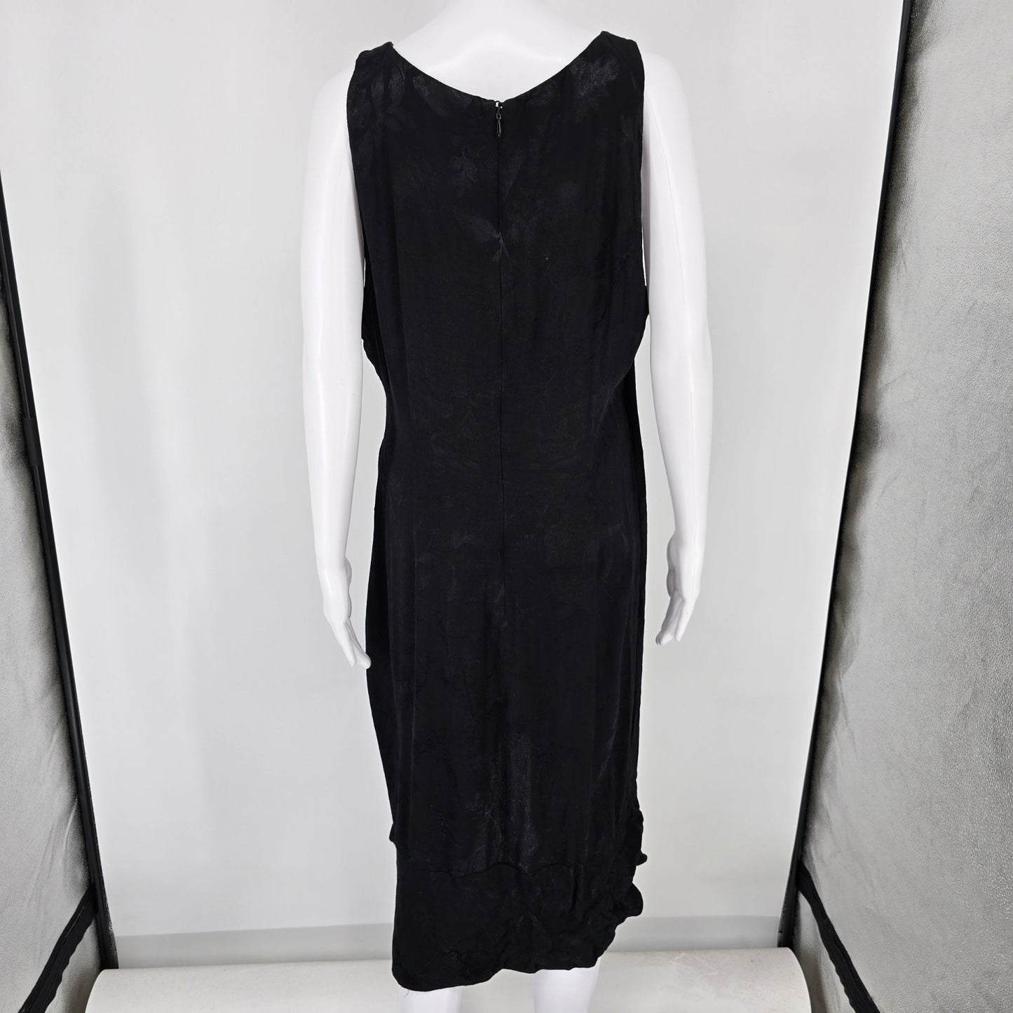 2010s Sachin & Babi Black Floral Jacquard Sleeveless Cocktail Dress (14/L)