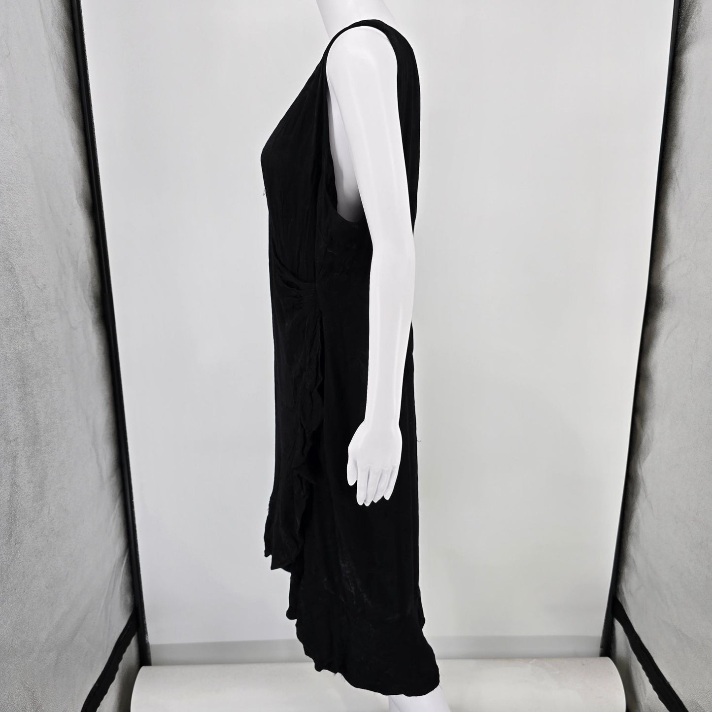 2010s Sachin & Babi Black Floral Jacquard Sleeveless Cocktail Dress (14/L)