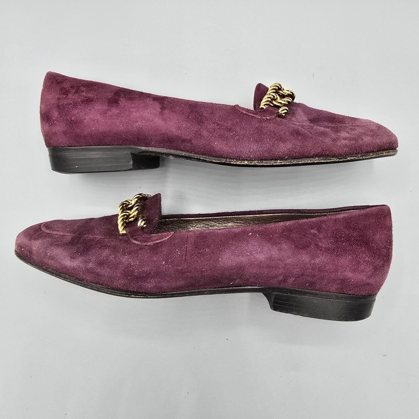 Bruno Magli Made in Italy Women's Purple Suede Gold Tone Chain Loafers (6.5B)