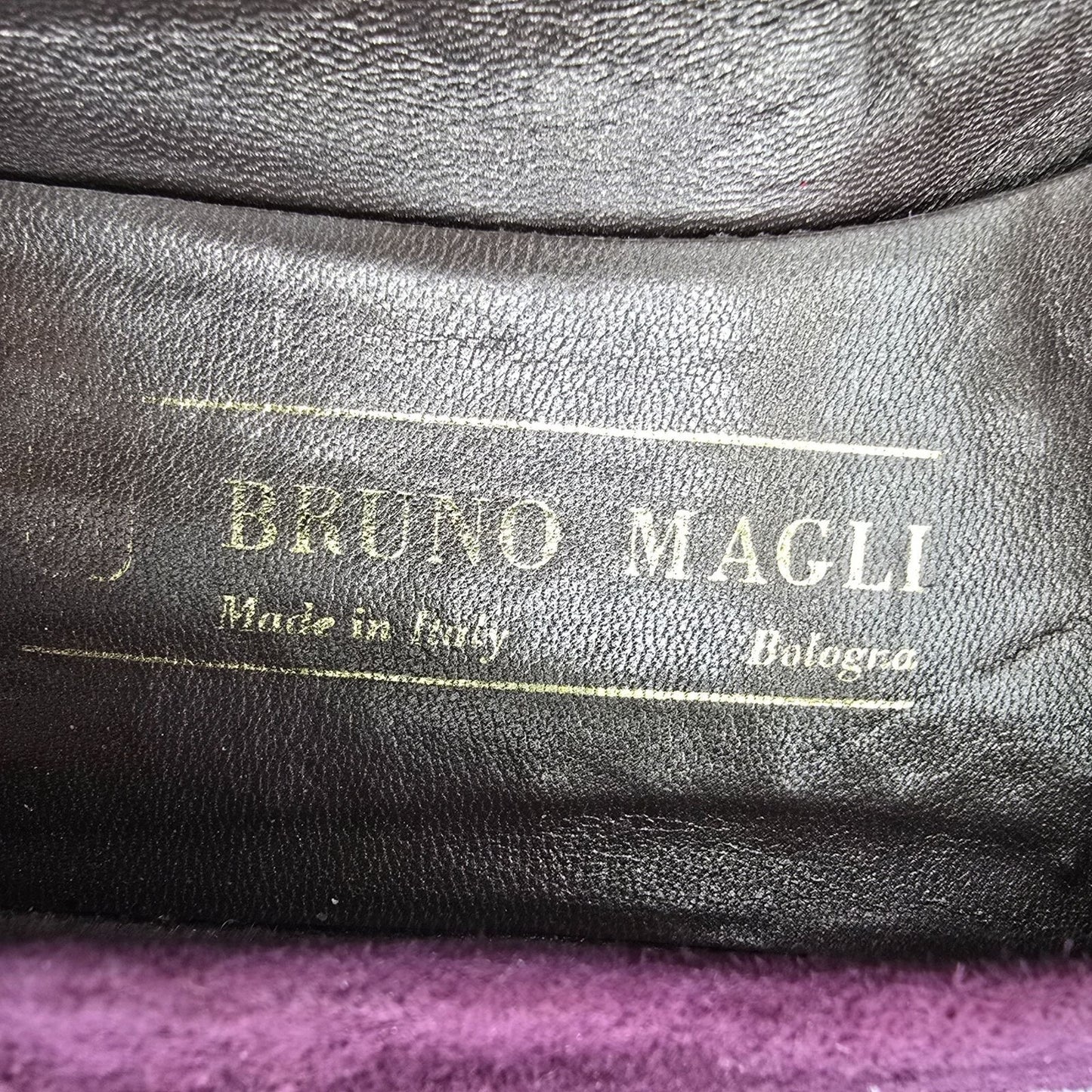 Bruno Magli Made in Italy Women's Purple Suede Gold Tone Chain Loafers (6.5B)