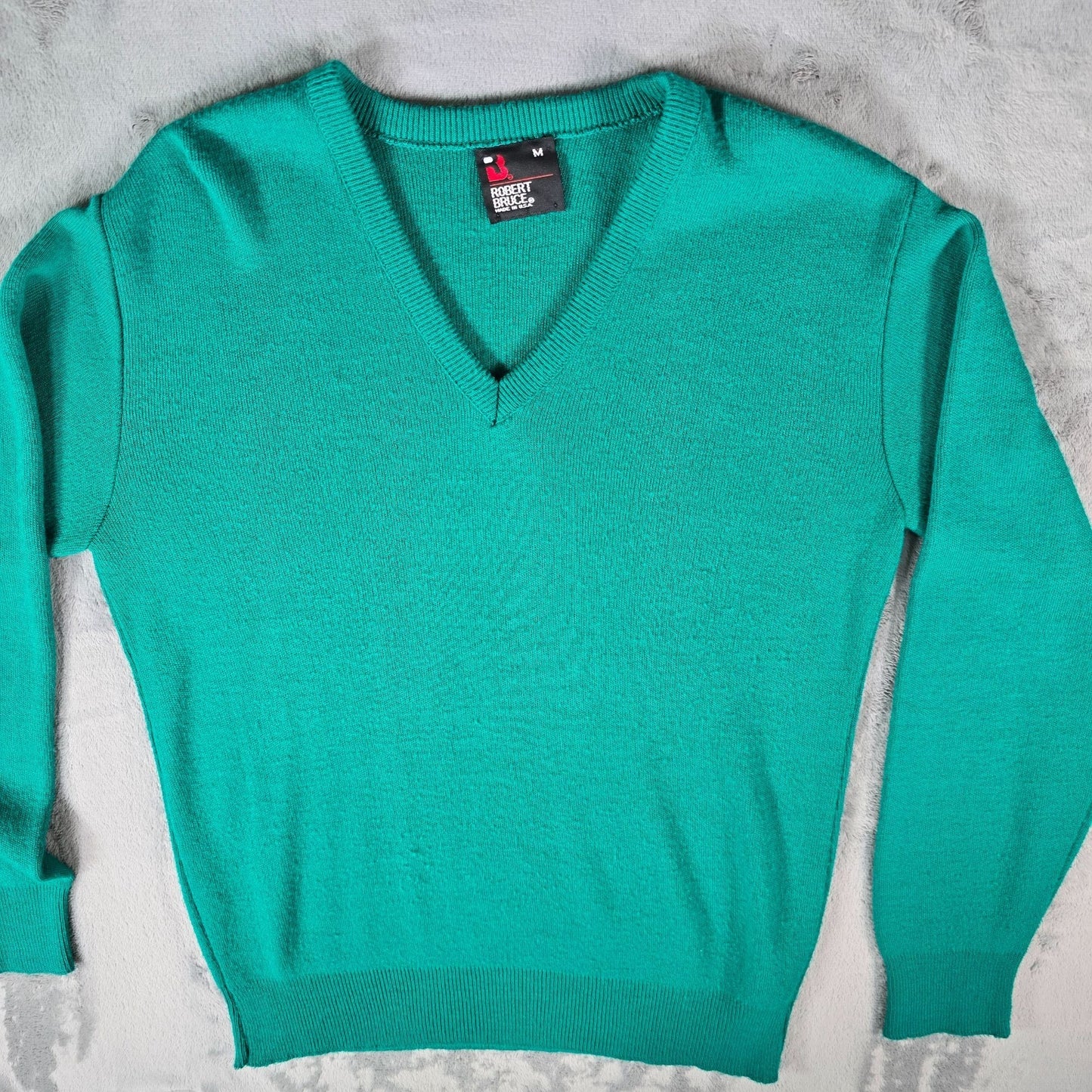 Vintage 1980s Robert Bruce Made in USA Orlon Acrylic Green V-Neck Sweater (M)