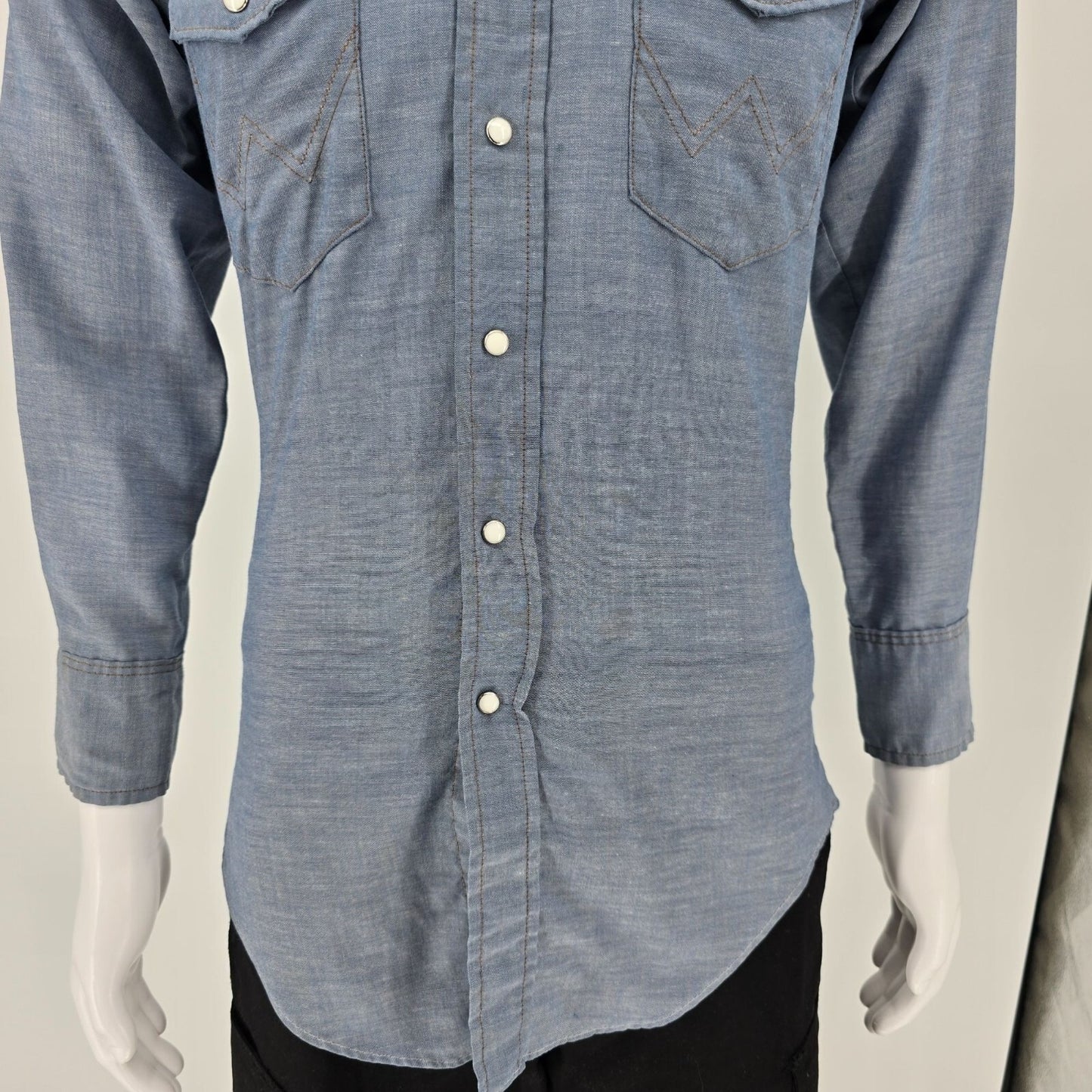Vintage 1970s Wrangler "Balloon CREW" Pearl Snap Chambray Western Denim Shirt- S